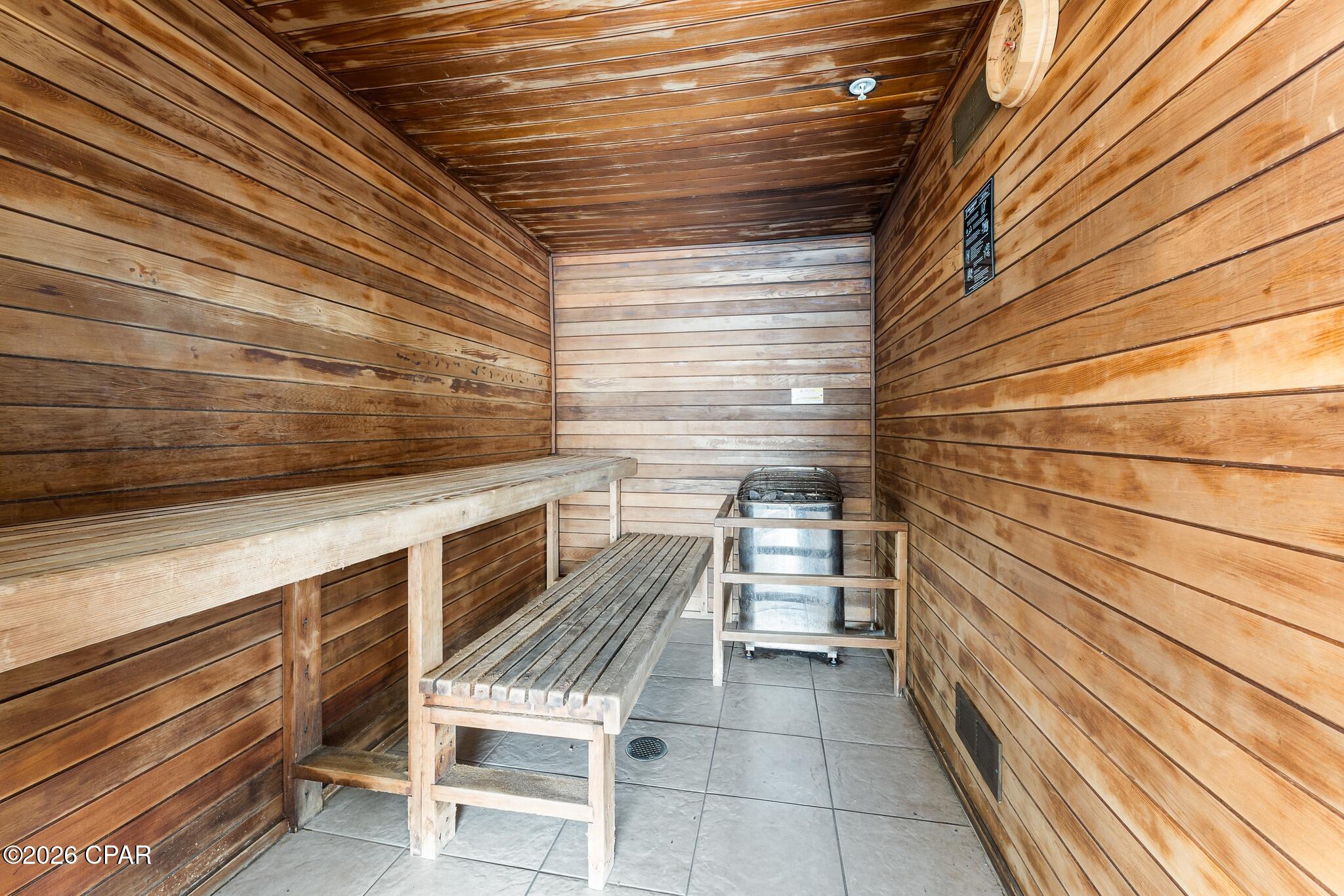 Twin Palms Resort - Residential