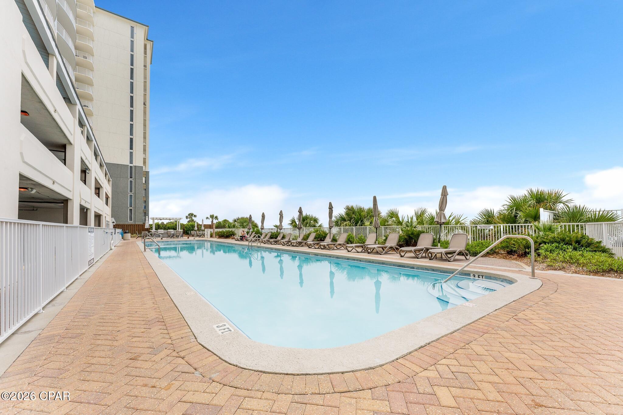 Twin Palms Resort - Residential