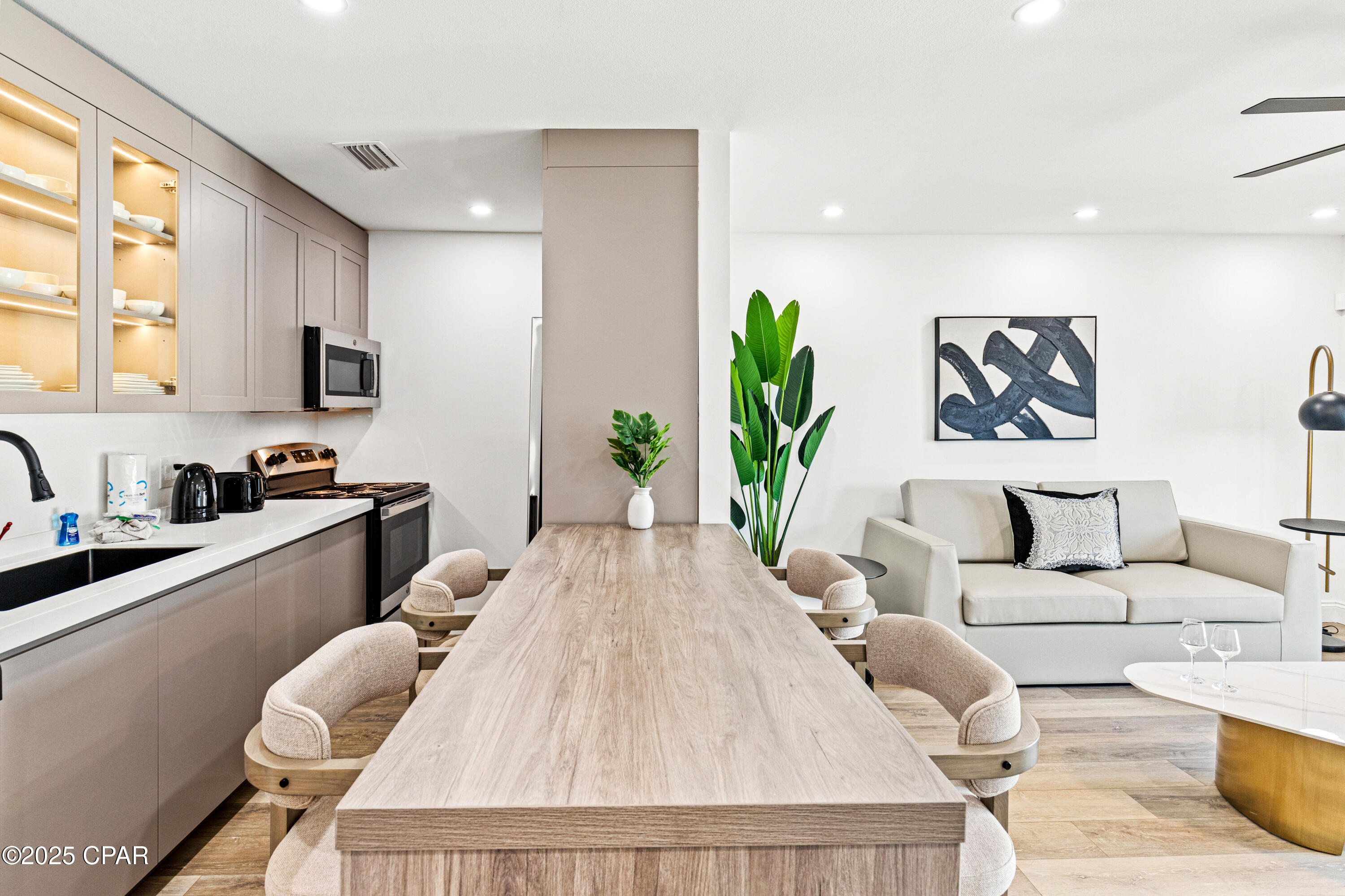 [No Recorded Subdiv] - Residential Lease