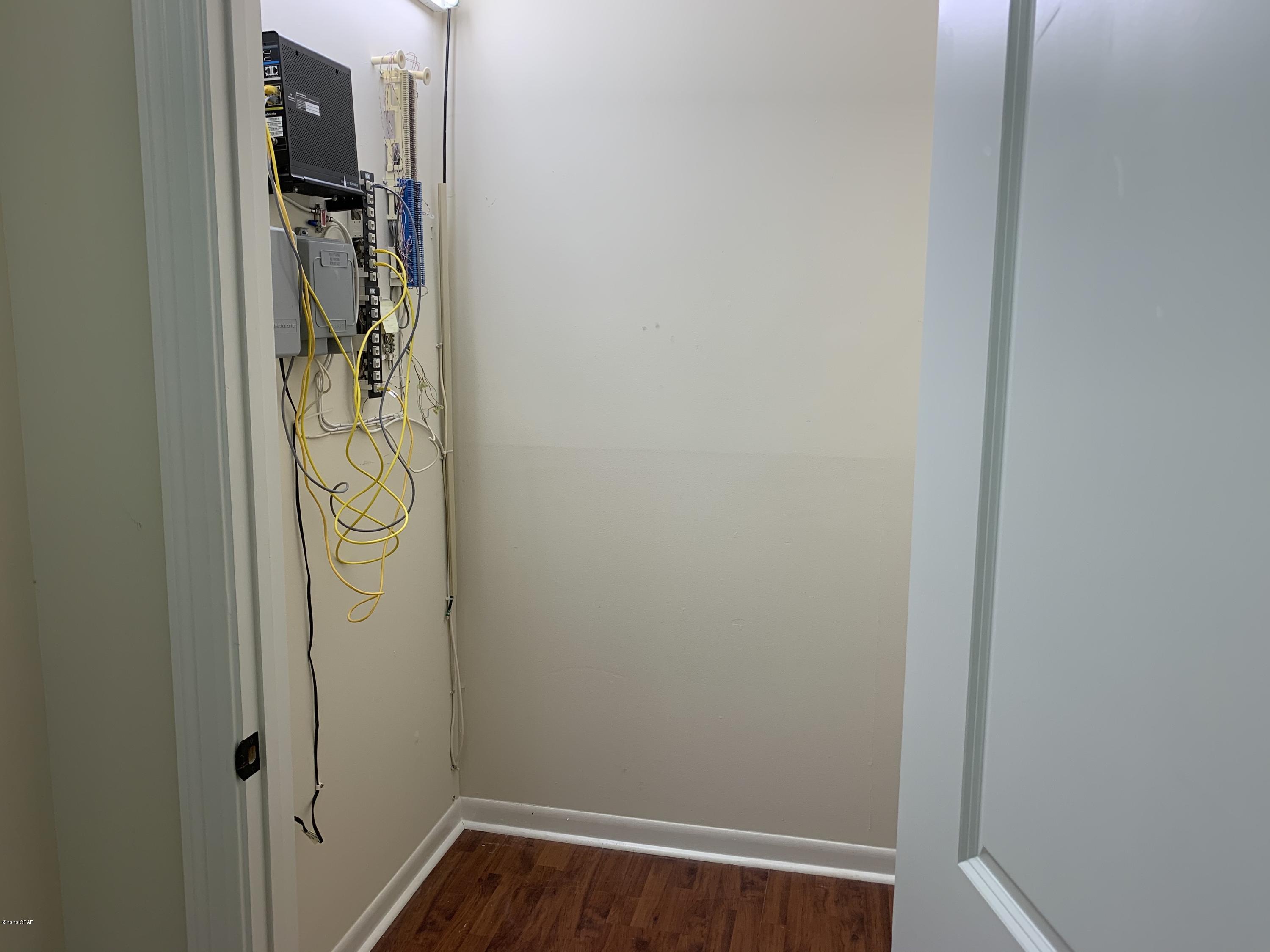 [No Recorded Subdiv] - Commercial Lease