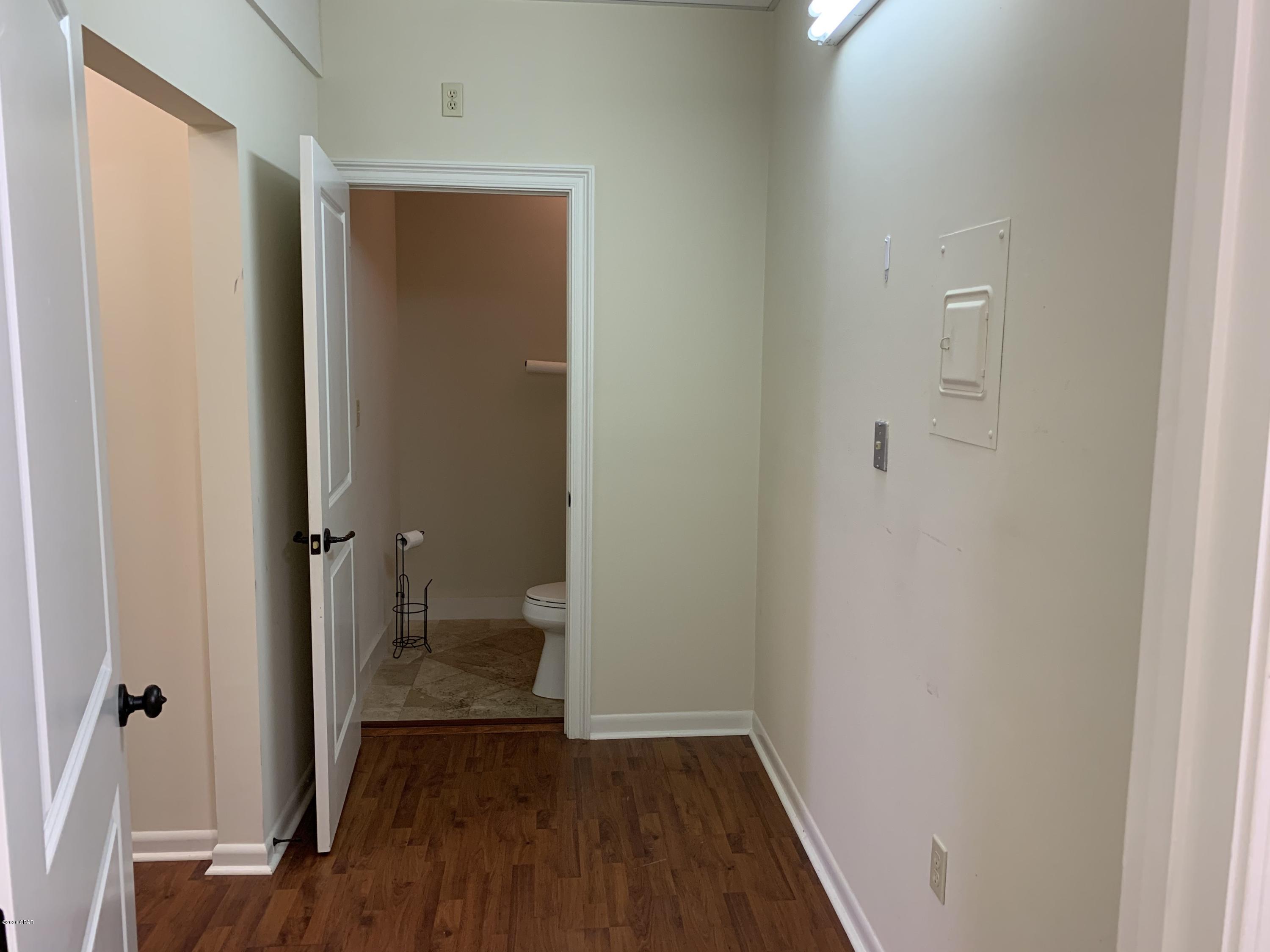 [No Recorded Subdiv] - Commercial Lease
