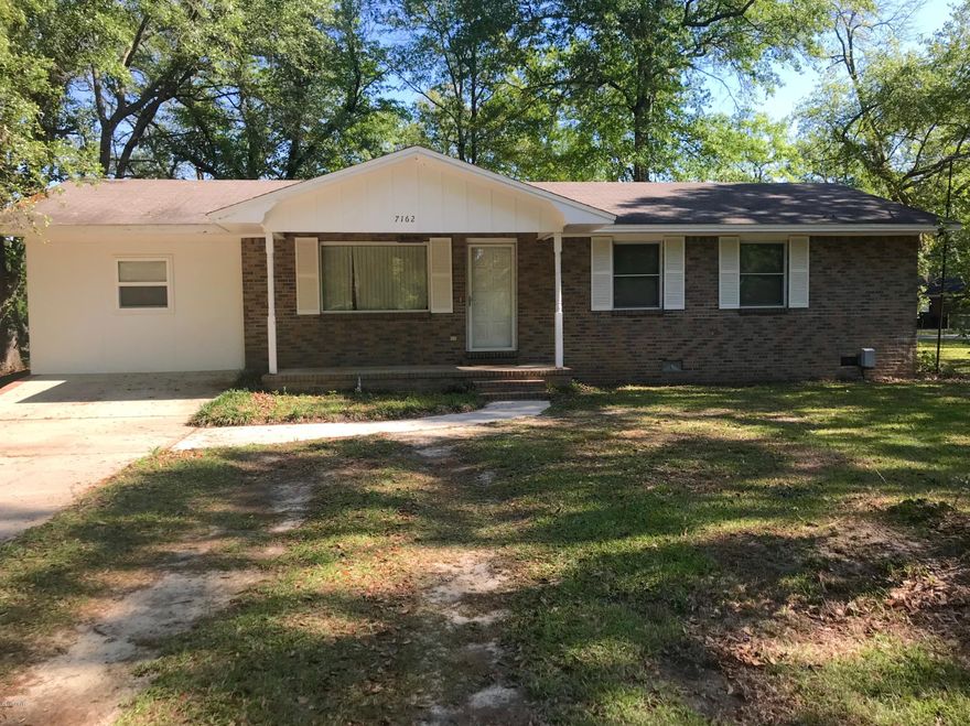 First time home buyers or just wanting to downsize? This is the perfect home for either! Huge corner lot in a quiet neighborhood. Beautiful lot with lots of shade from the gorgeous trees. Centrally located between Chattahoochee and Marianna. Just a block off Hwy 90. Nice master bedroom and large bathroom. Great storage available in this home including linen closets and attic storage. The bonus room is a plus!