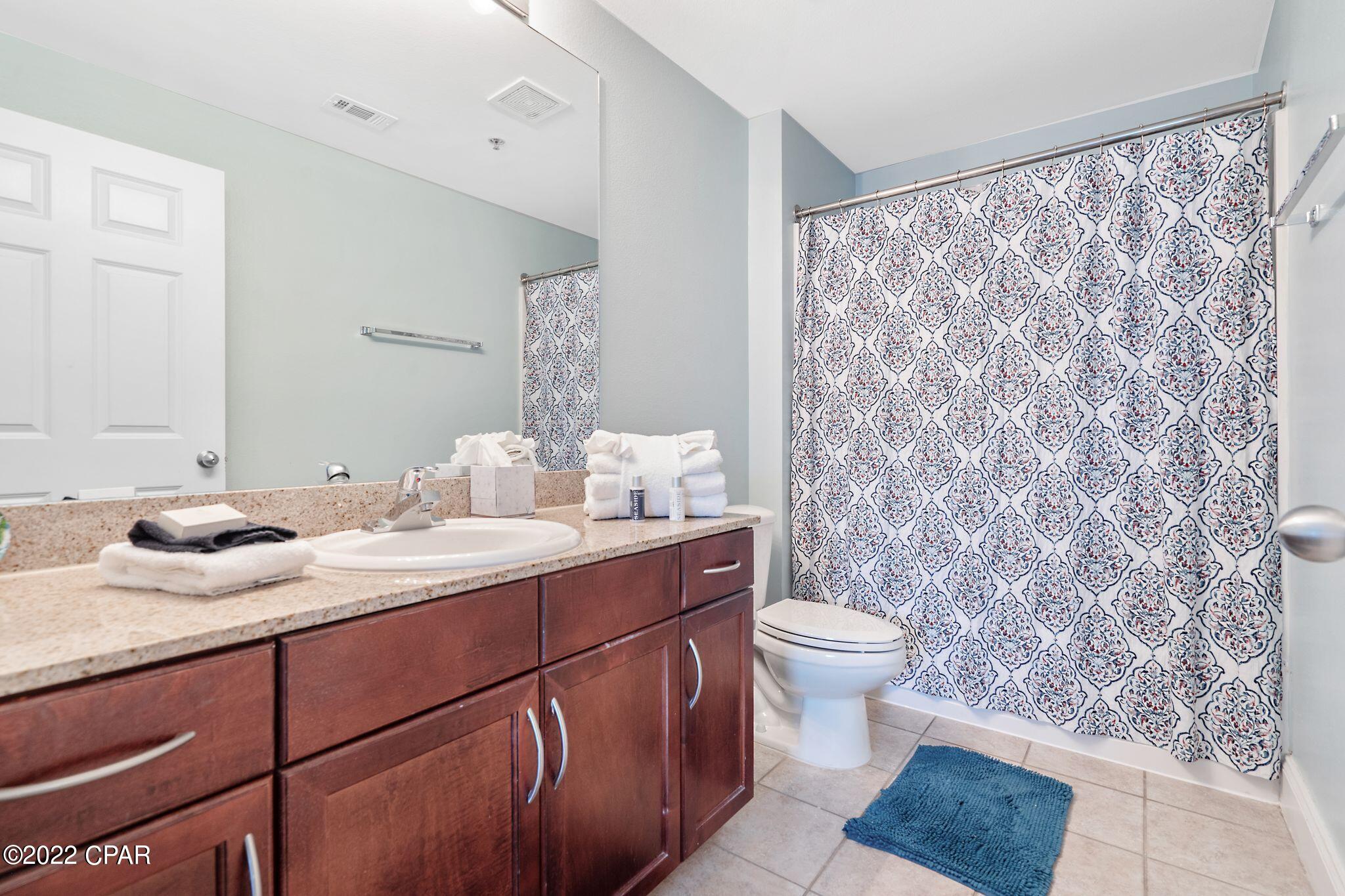 Laketown Wharf - Residential