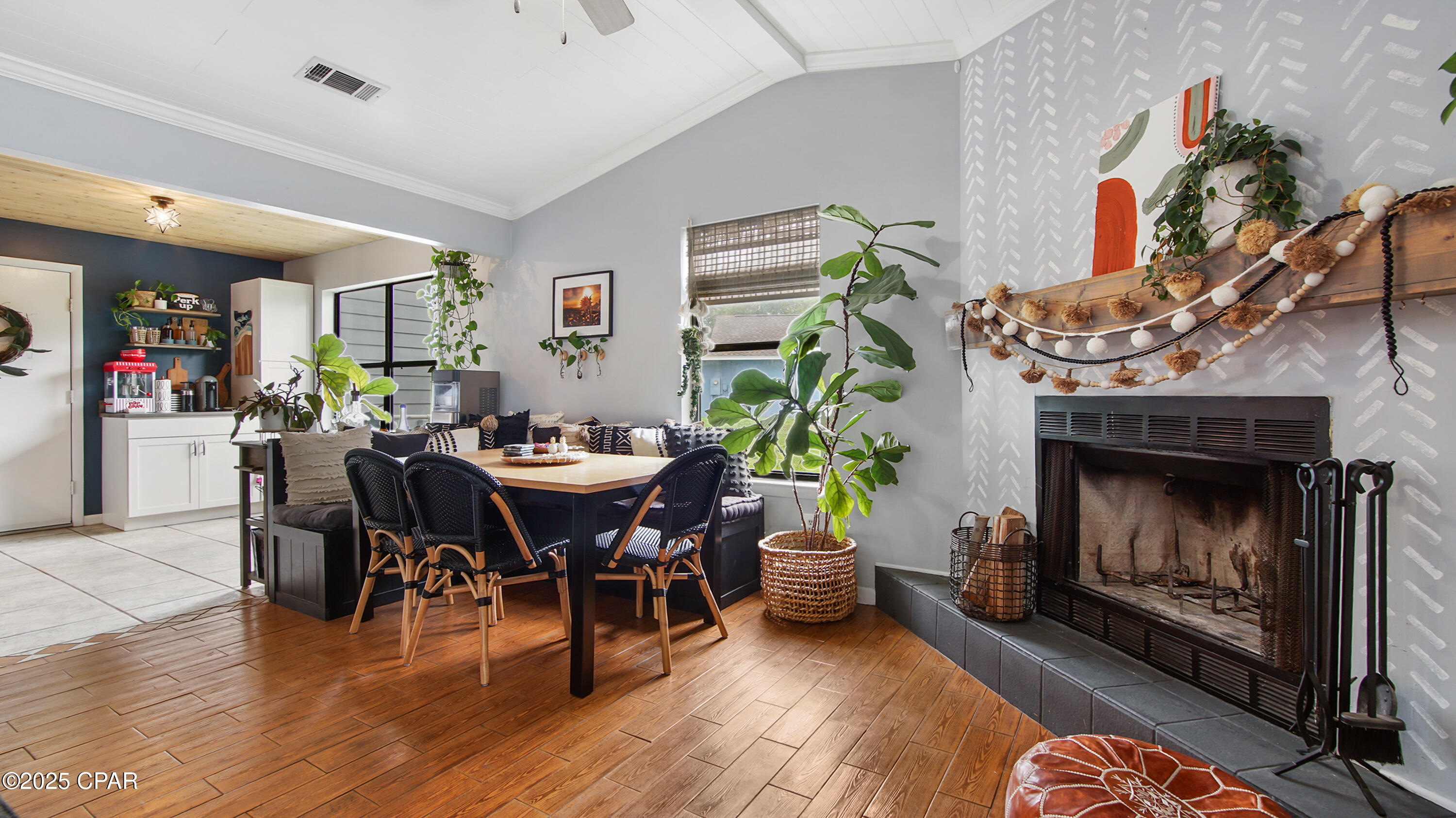 Treasure Palms - Residential