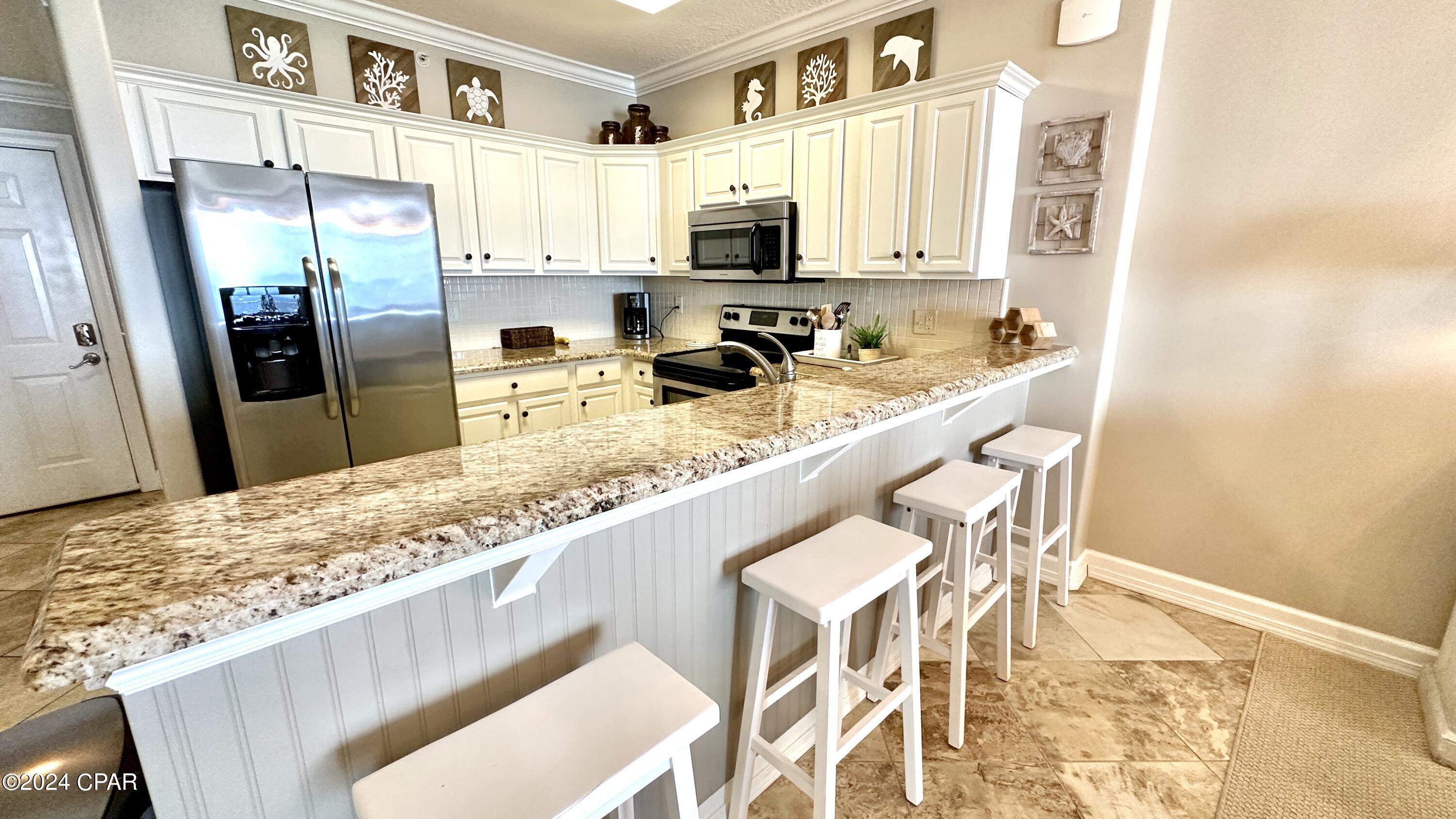 Tropic Winds - Residential