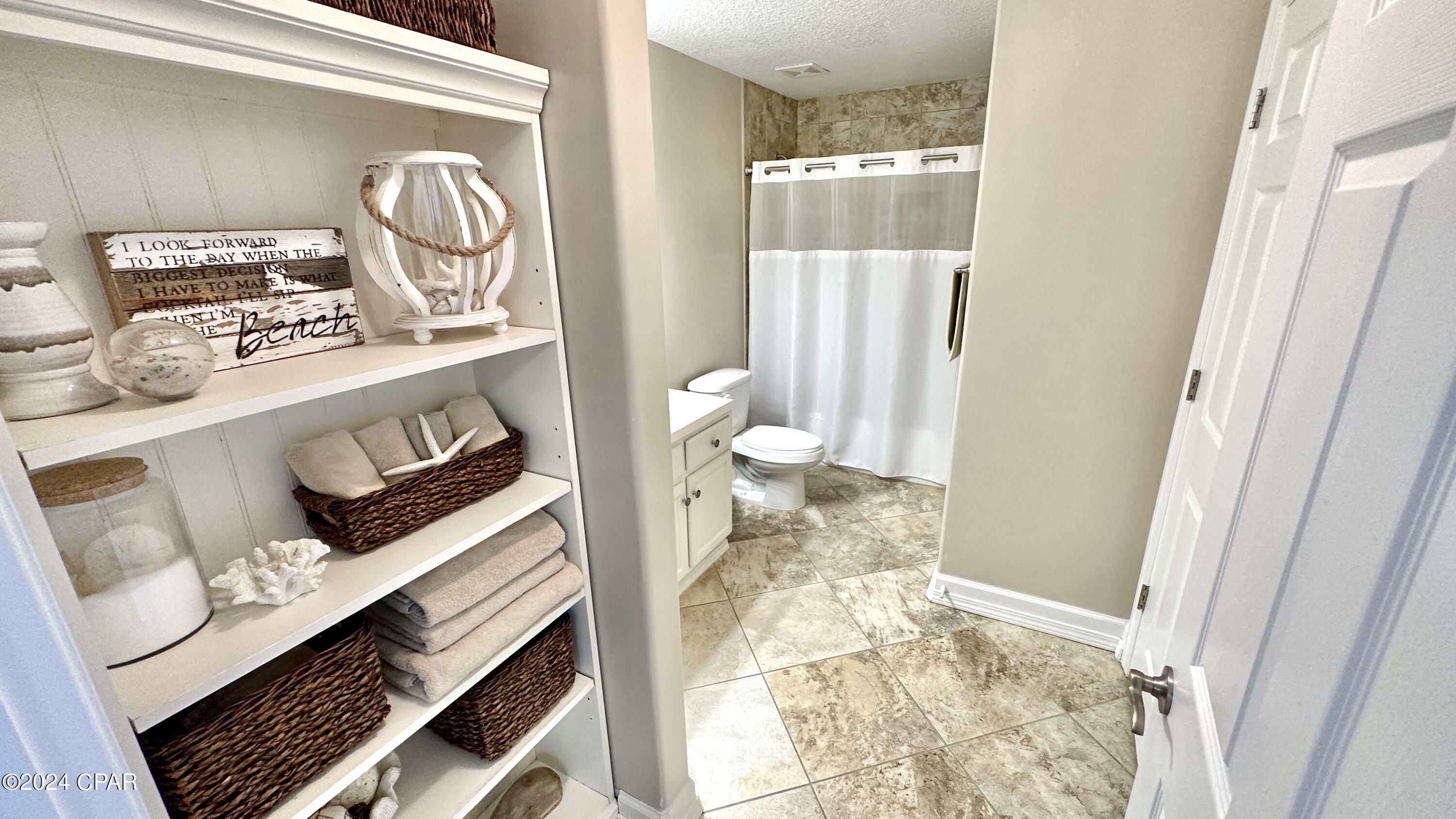 Tropic Winds - Residential