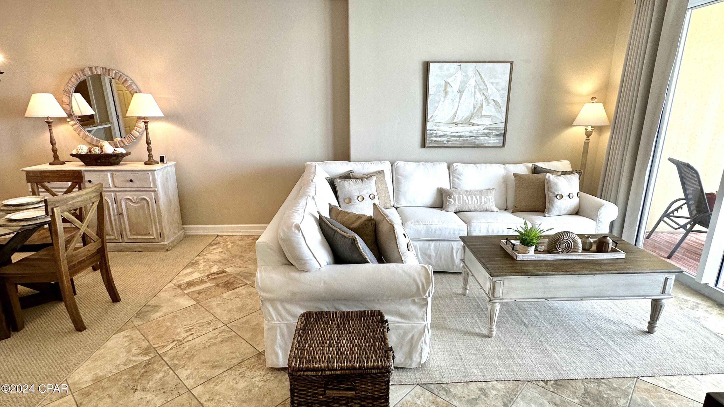 Tropic Winds - Residential