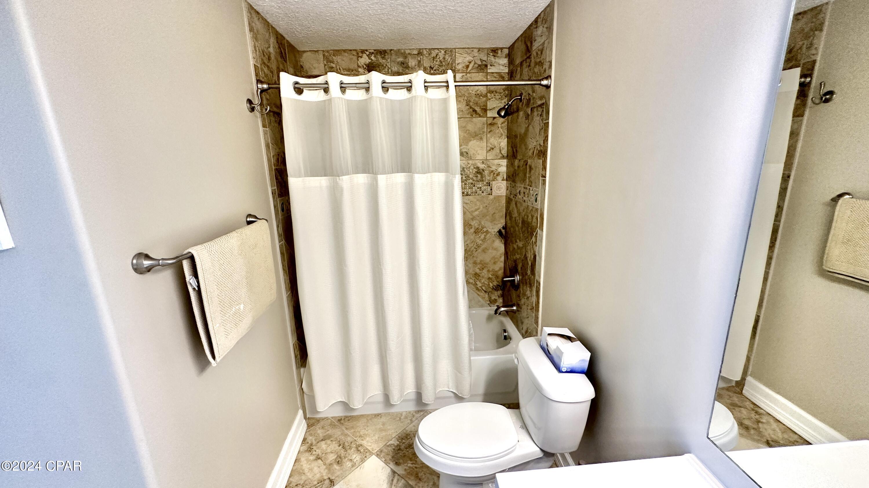 Tropic Winds - Residential