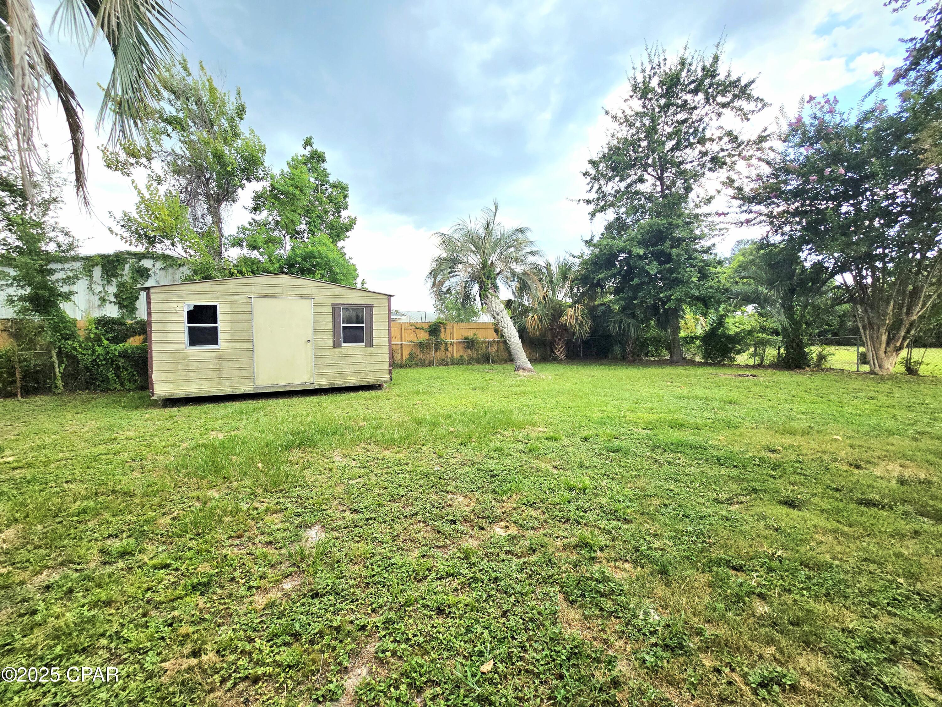 [No Recorded Subdiv] - Residential Lease