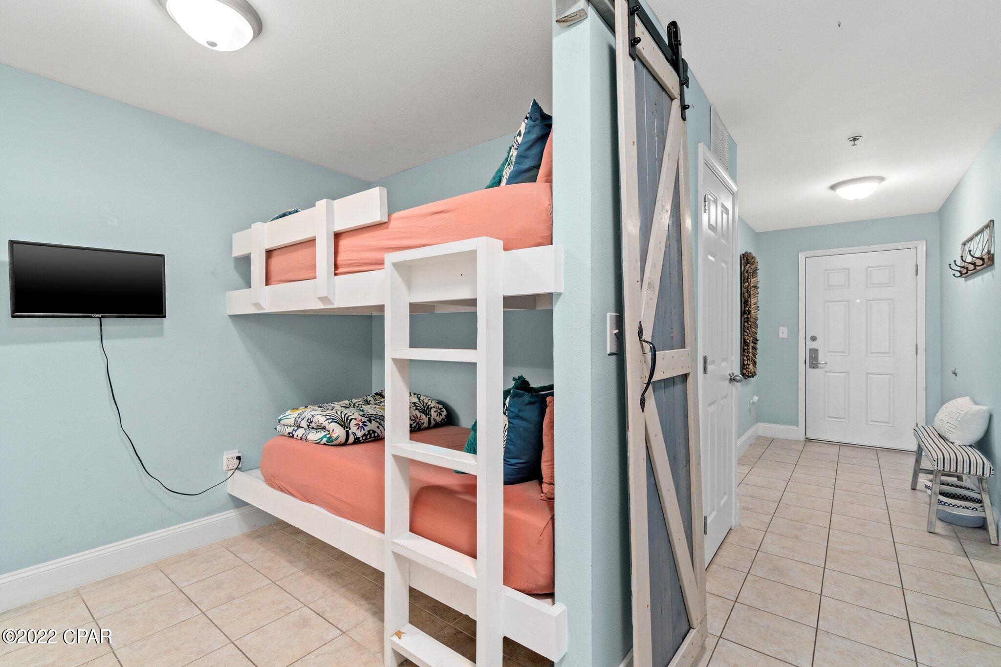 Laketown Wharf - Residential