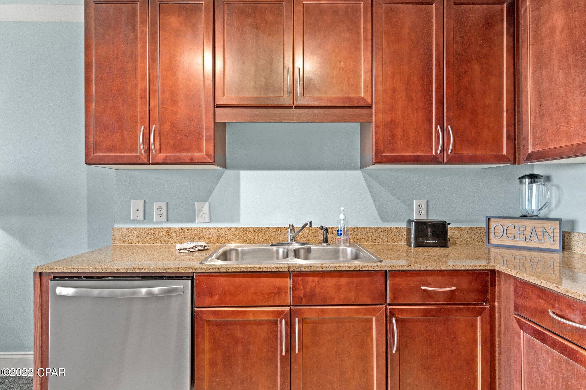 Laketown Wharf - Residential