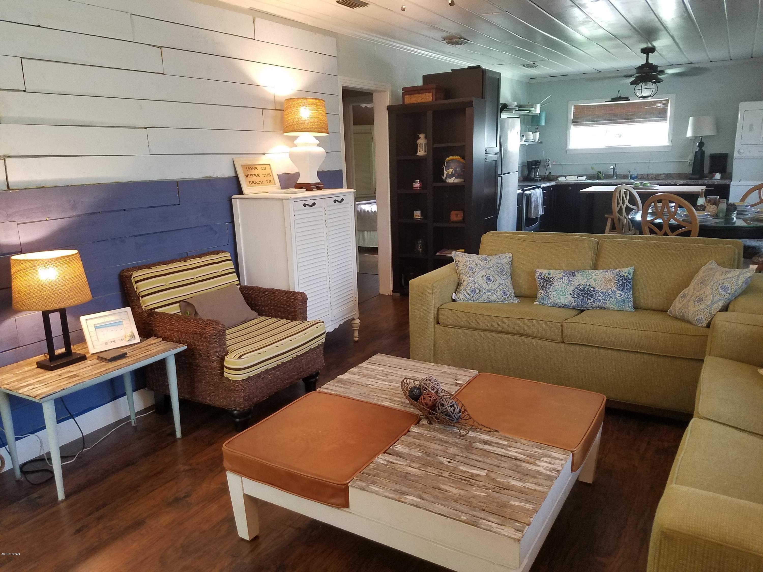 El Centro Villas Ph 1 - Residential Lease