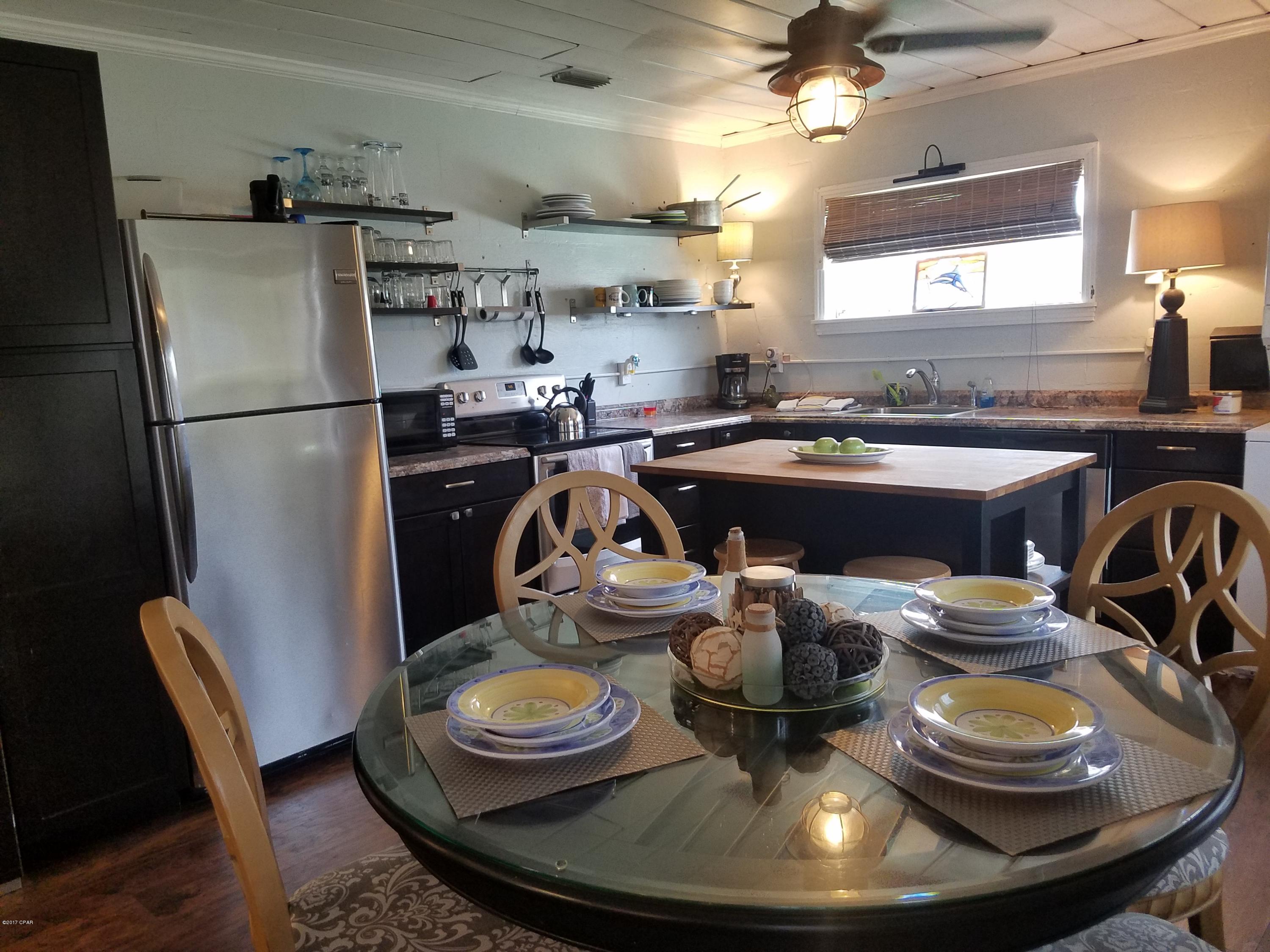 El Centro Villas Ph 1 - Residential Lease