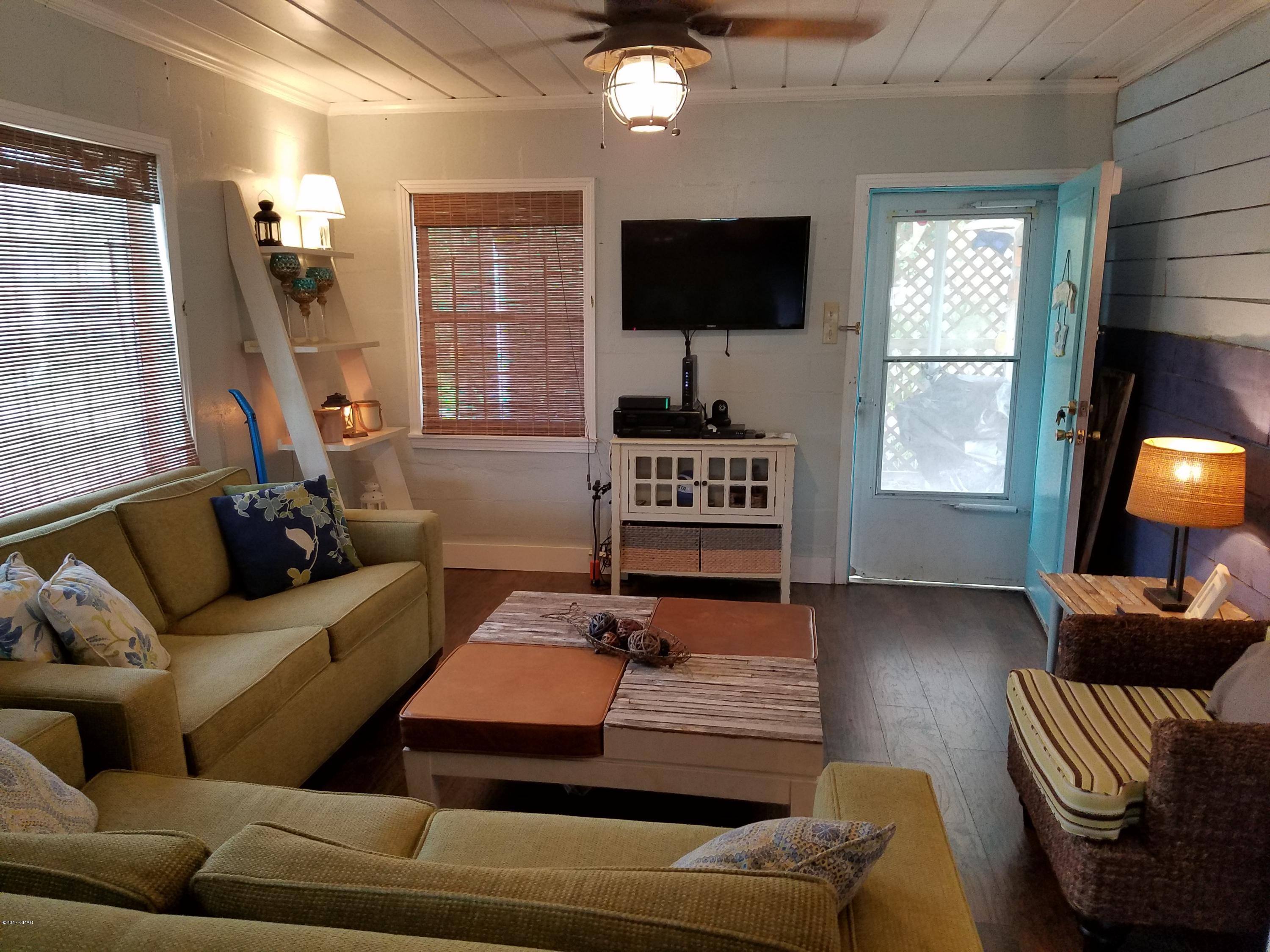 El Centro Villas Ph 1 - Residential Lease