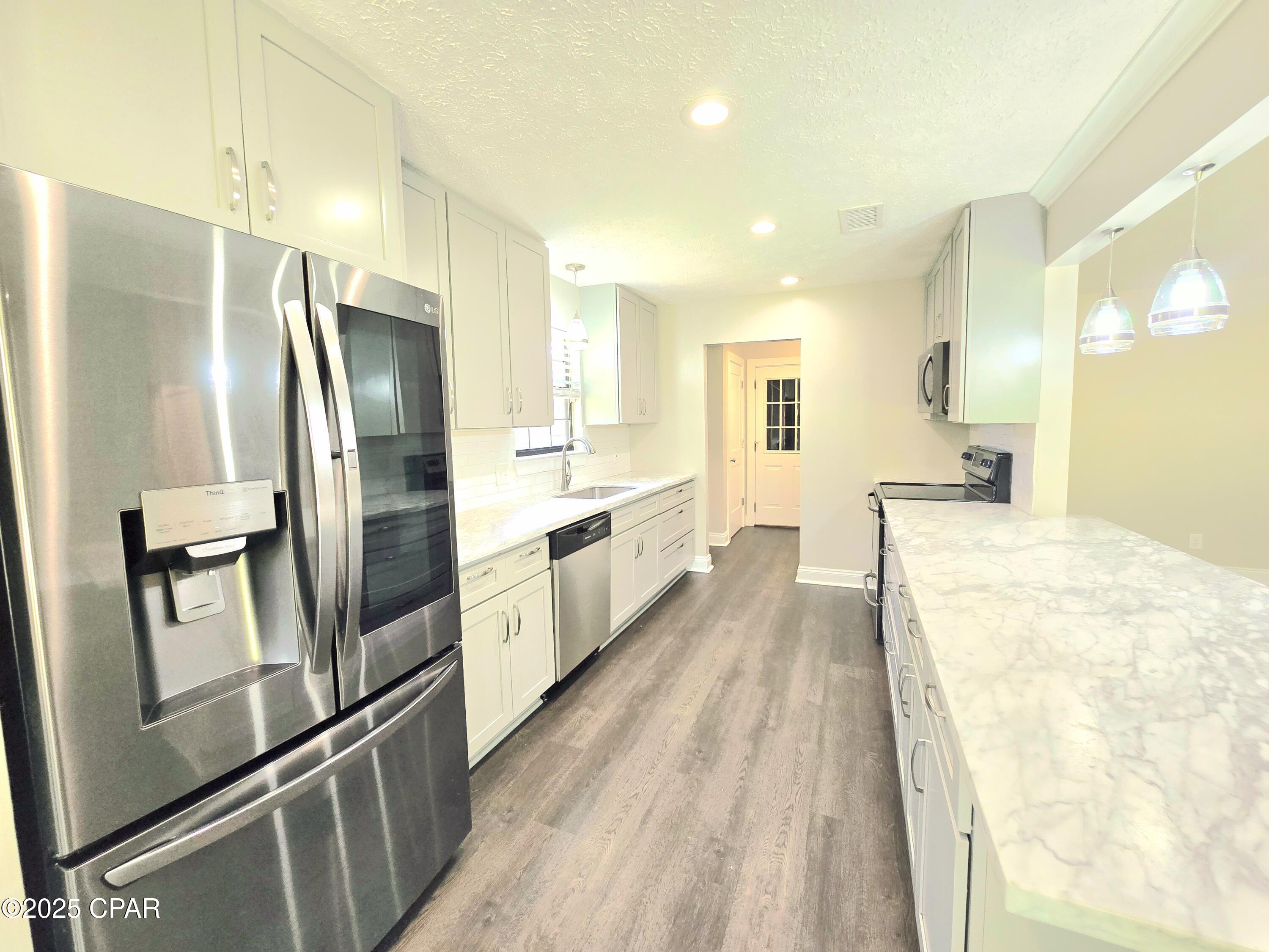 [No Recorded Subdiv] - Residential Lease