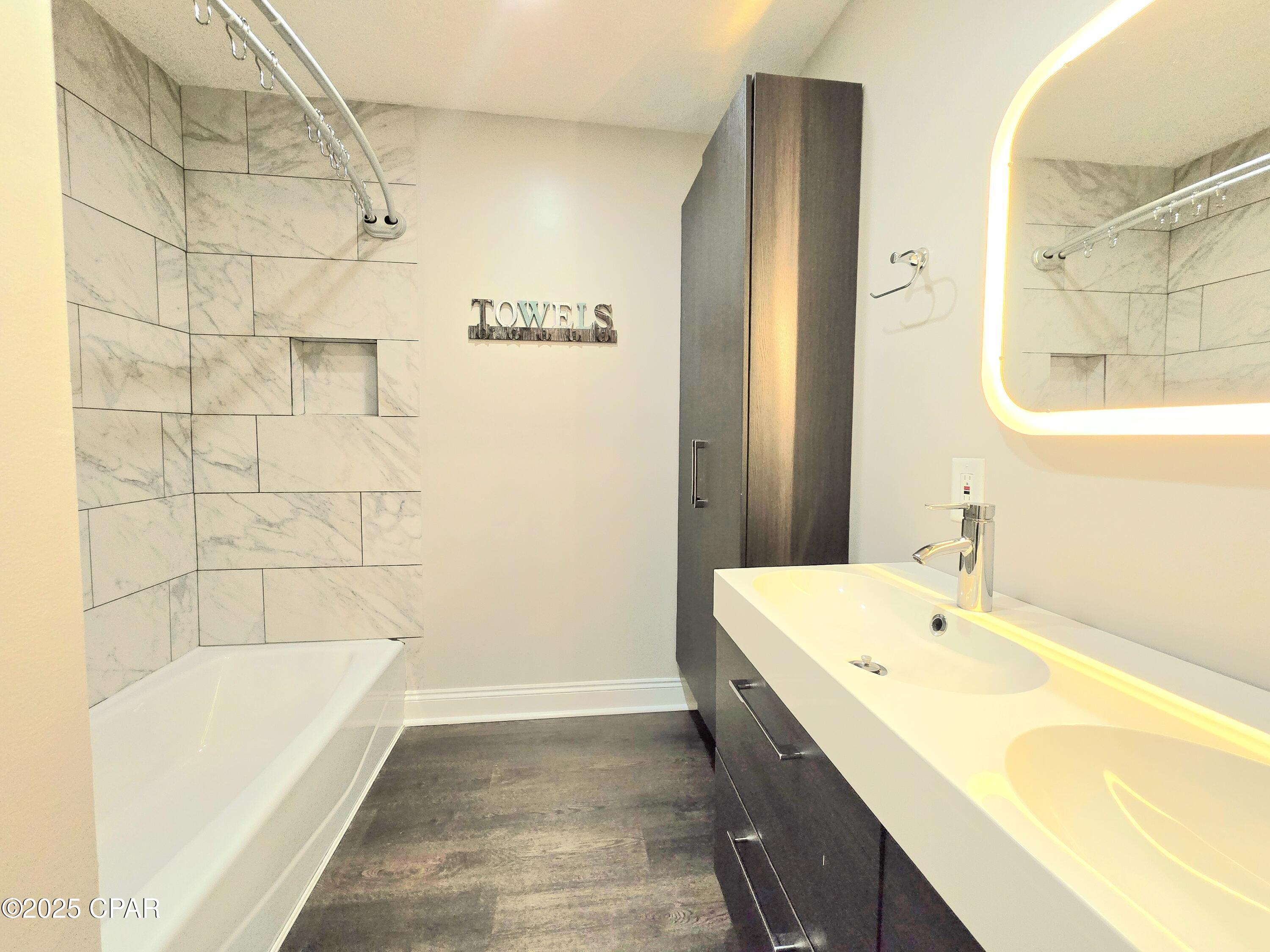 [No Recorded Subdiv] - Residential Lease