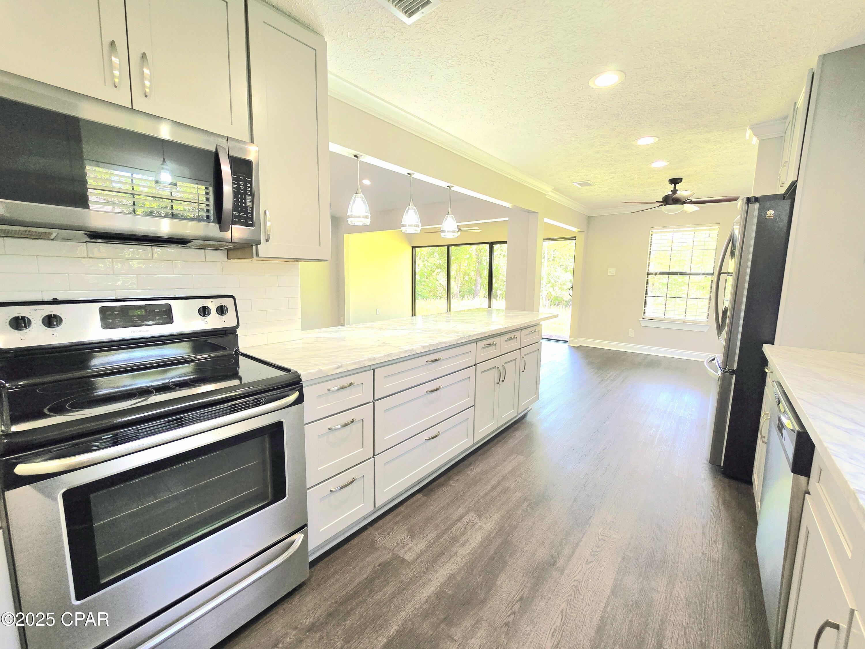 [No Recorded Subdiv] - Residential Lease