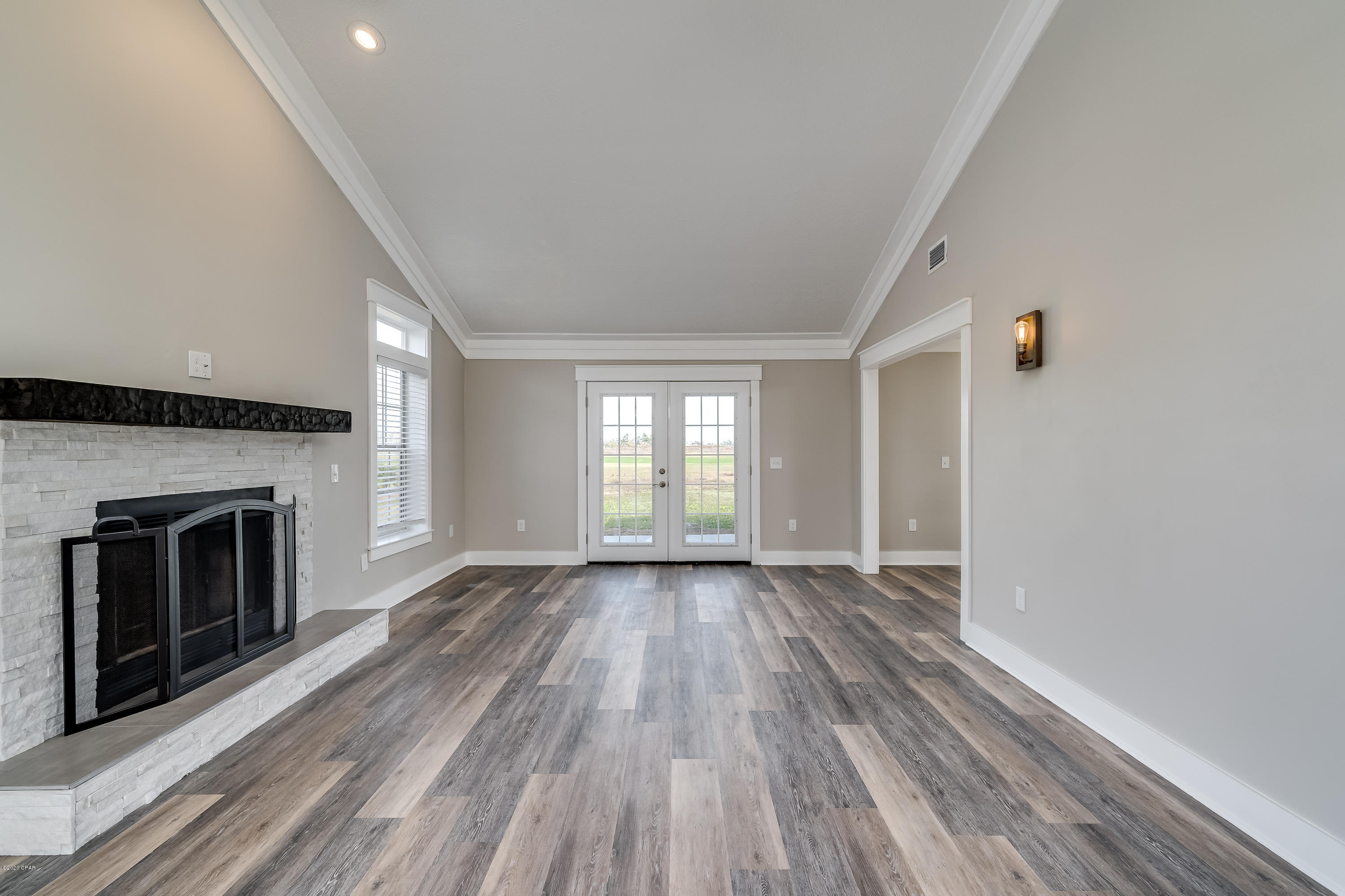 Country Club Harbour Estates - Residential Lease