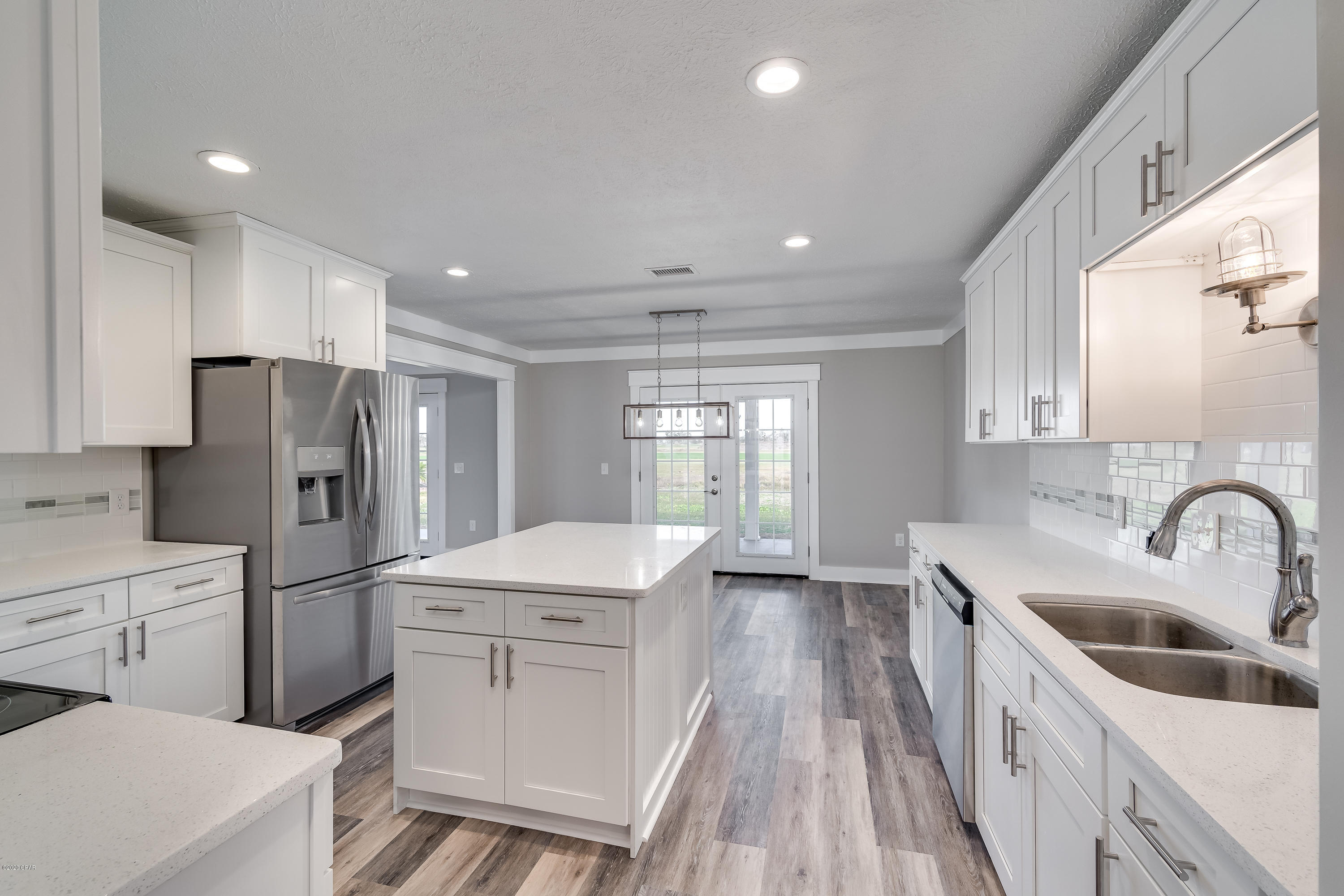 Country Club Harbour Estates - Residential Lease