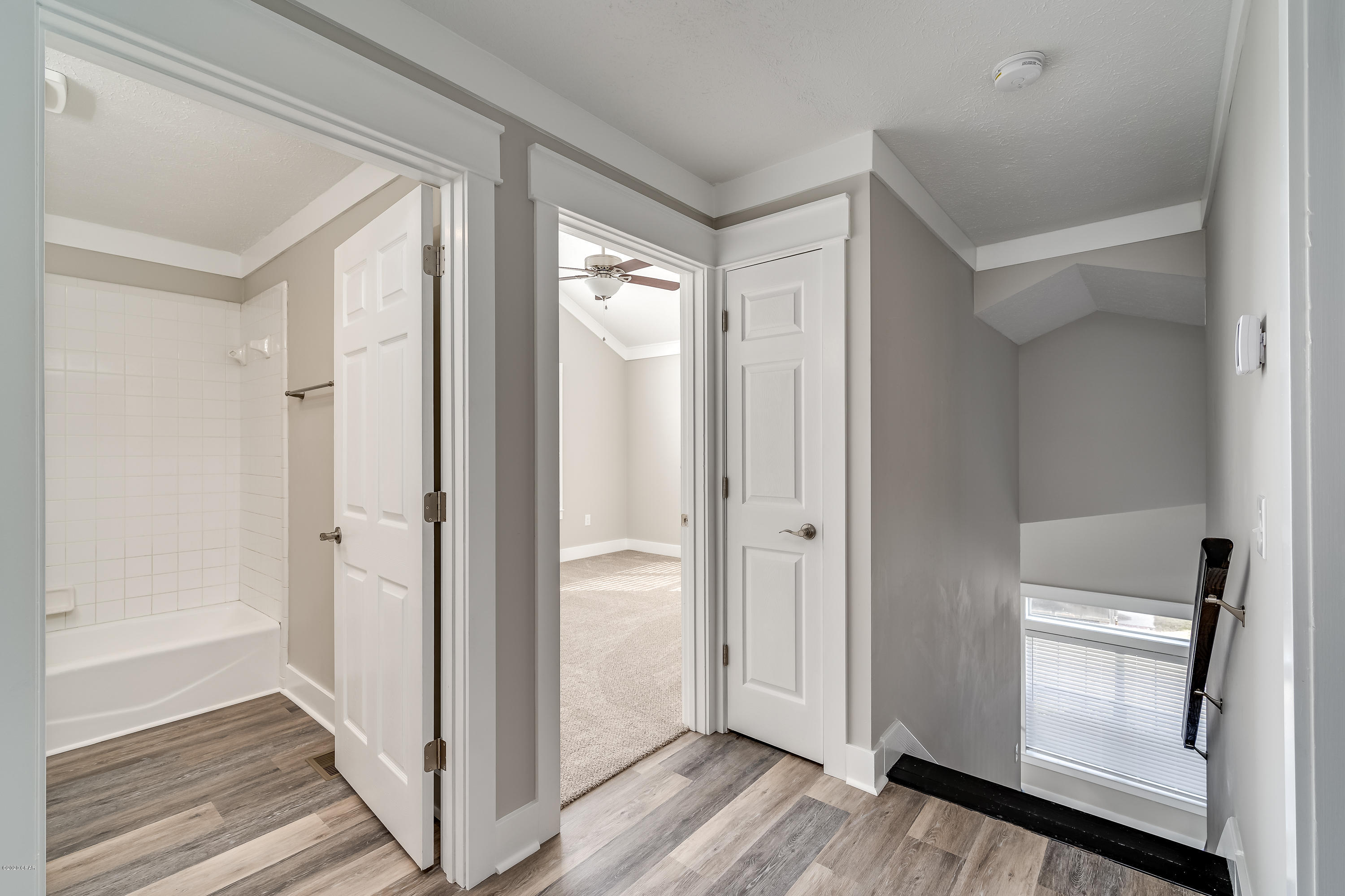 Country Club Harbour Estates - Residential Lease