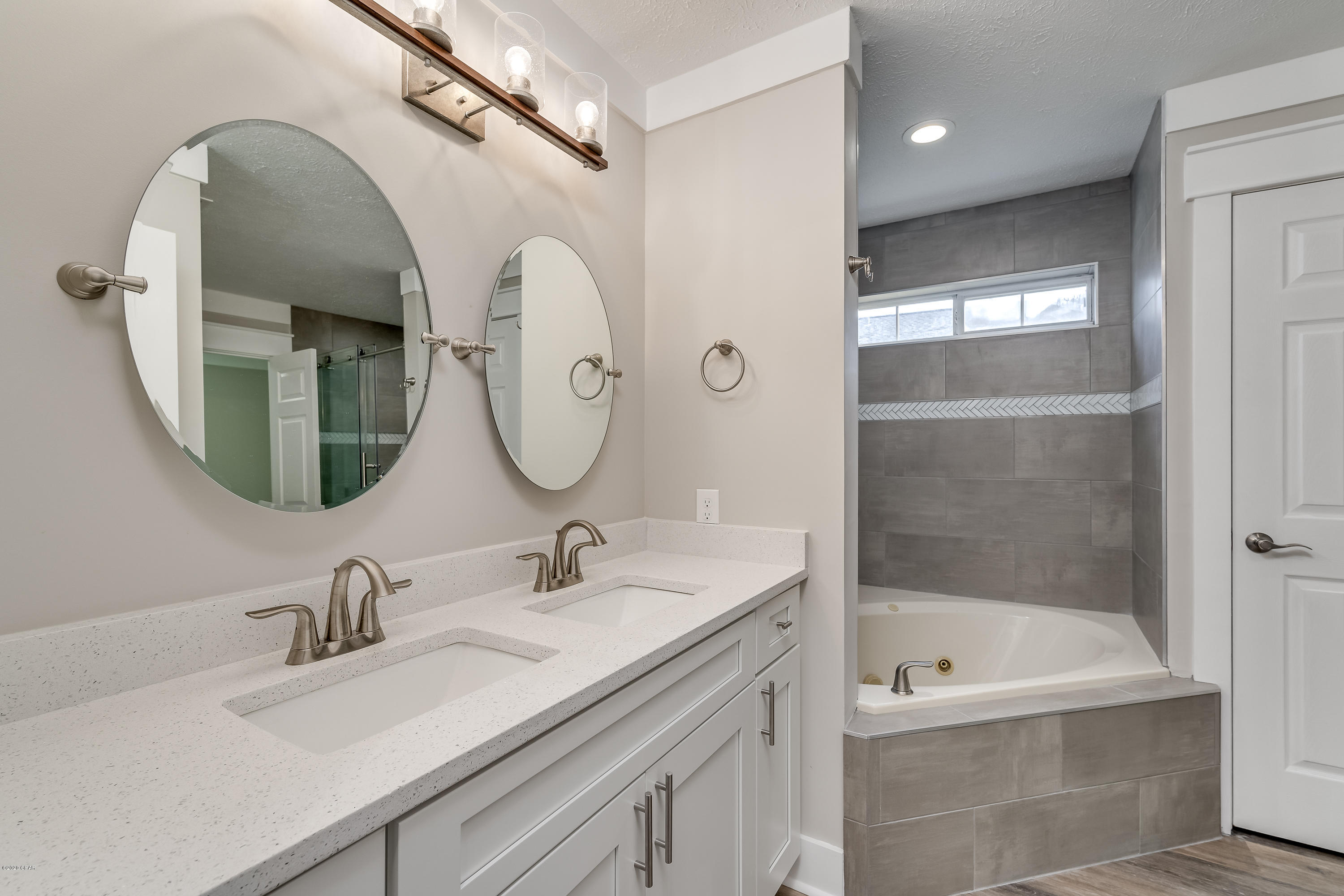 Country Club Harbour Estates - Residential Lease