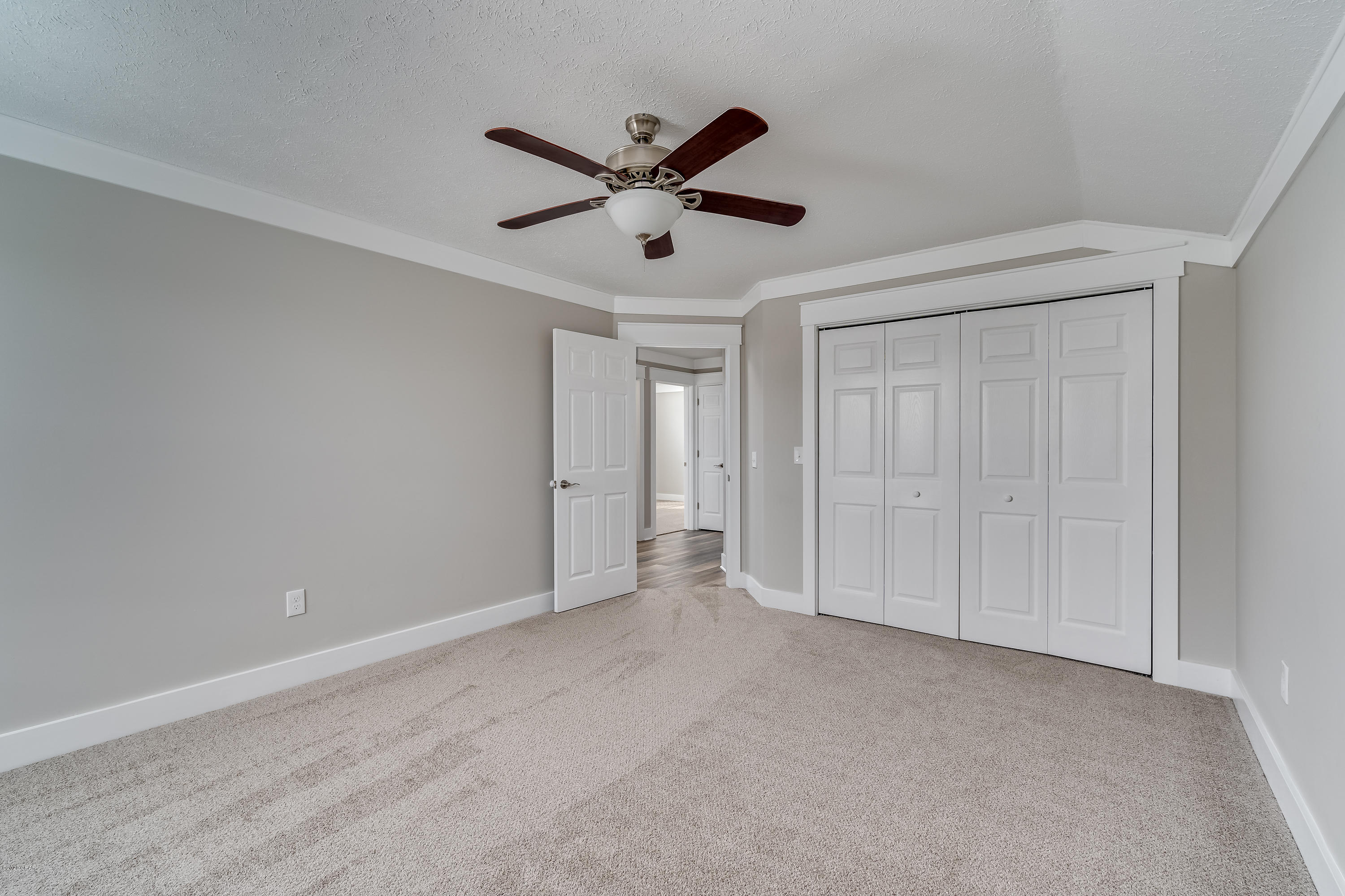 Country Club Harbour Estates - Residential Lease