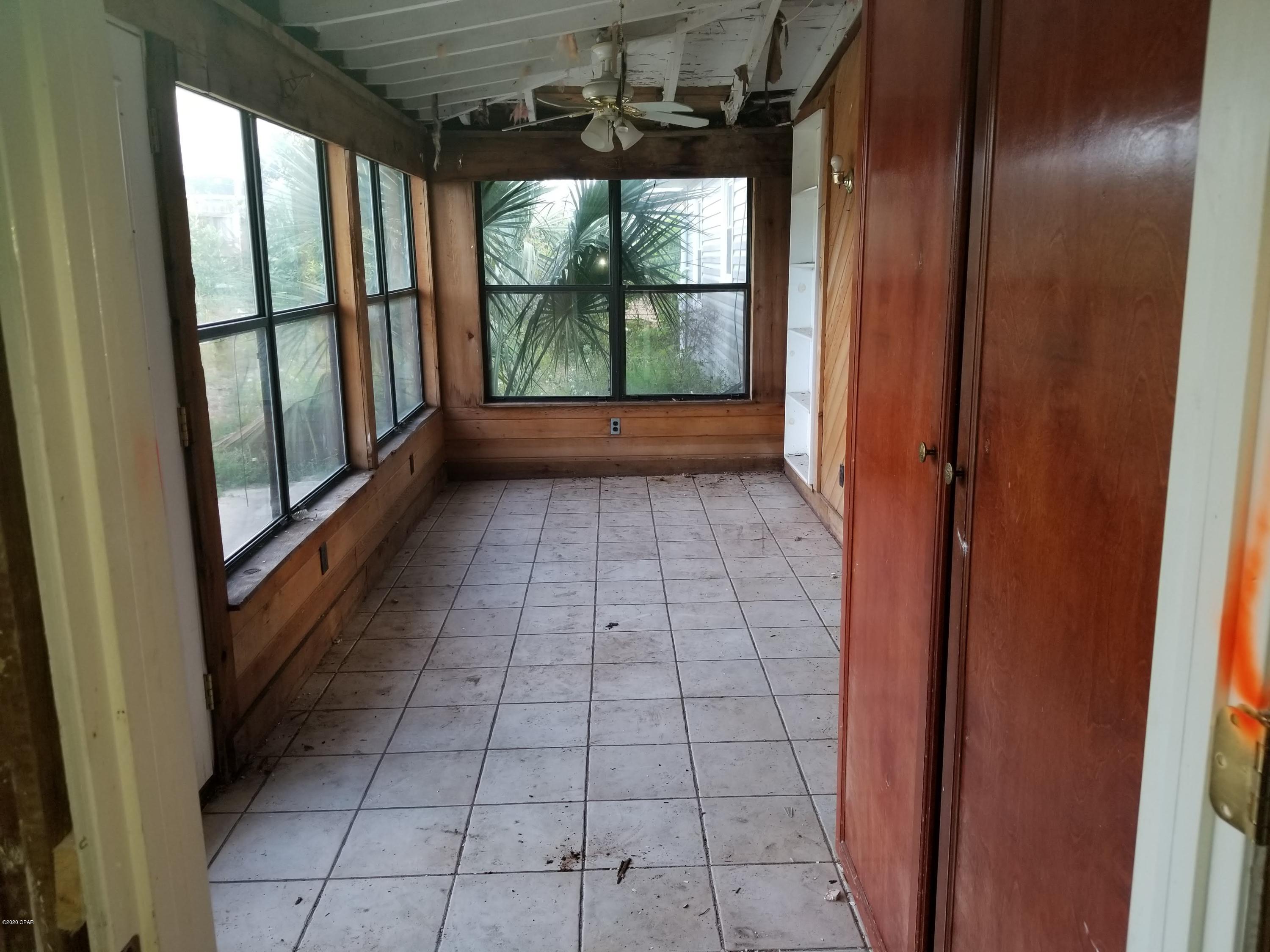 Cove Terrace 3rd Add - Residential