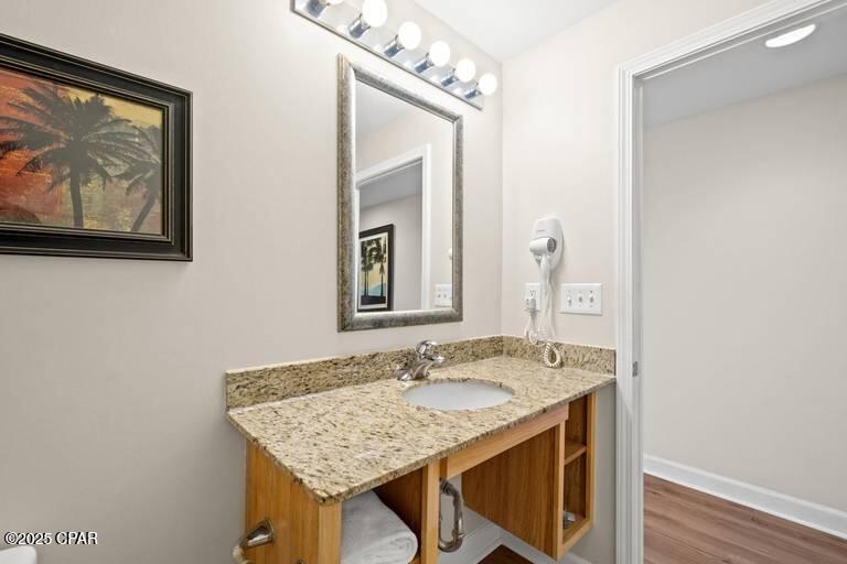 Splash Condo - Residential