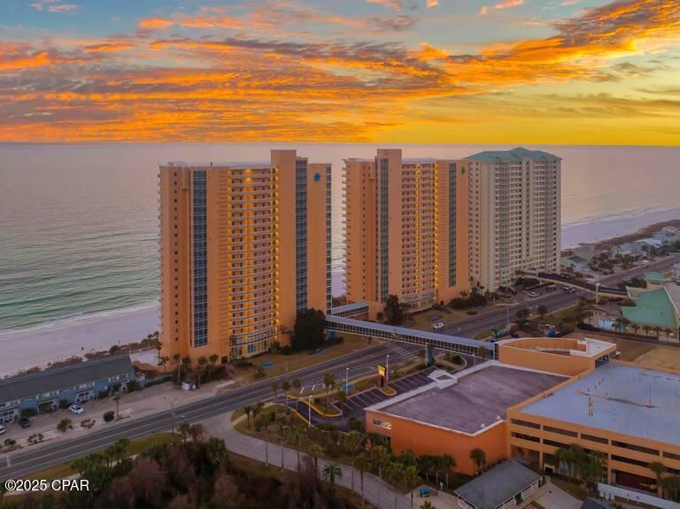 Splash Condo - Residential