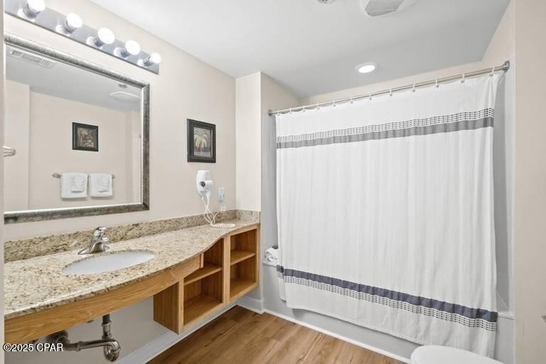 Splash Condo - Residential