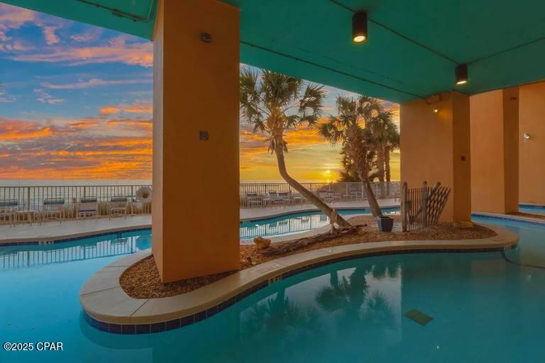 Splash Condo - Residential