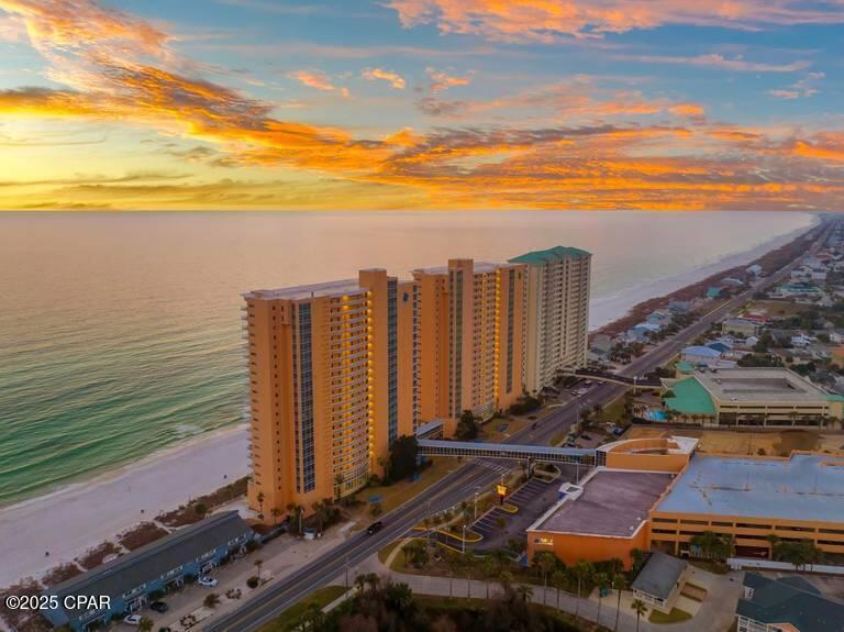 Splash Condo - Residential