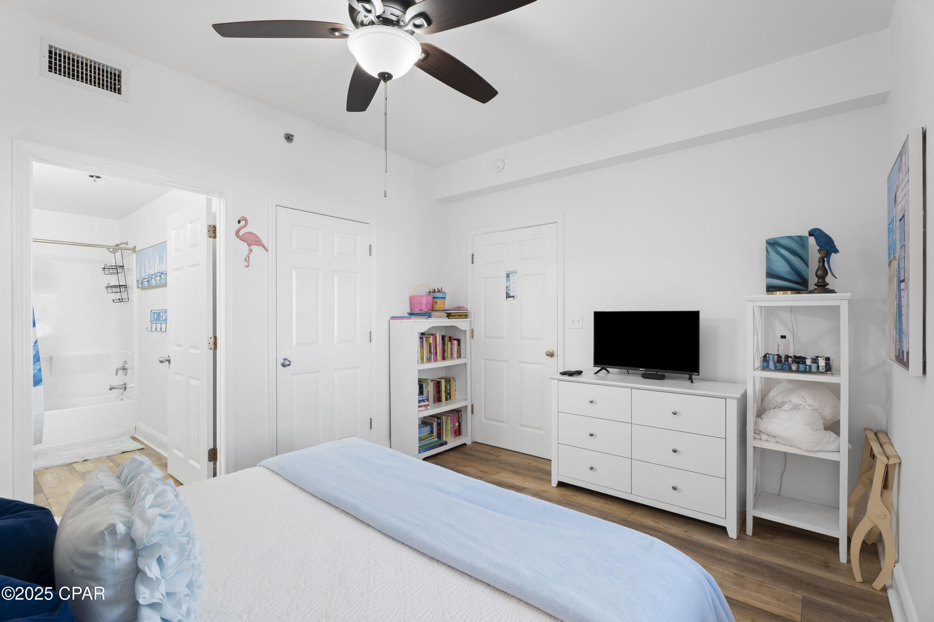 Laketown Wharf - Residential