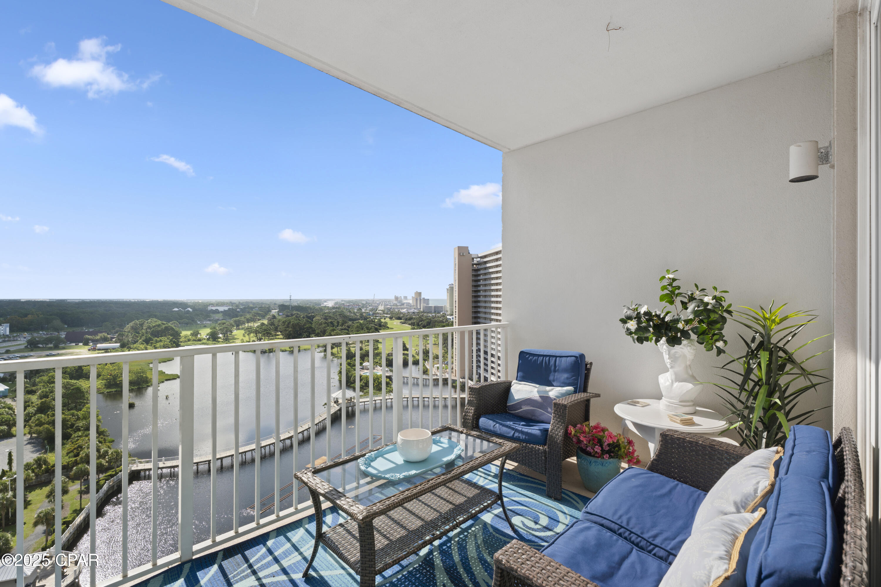 Laketown Wharf - Residential