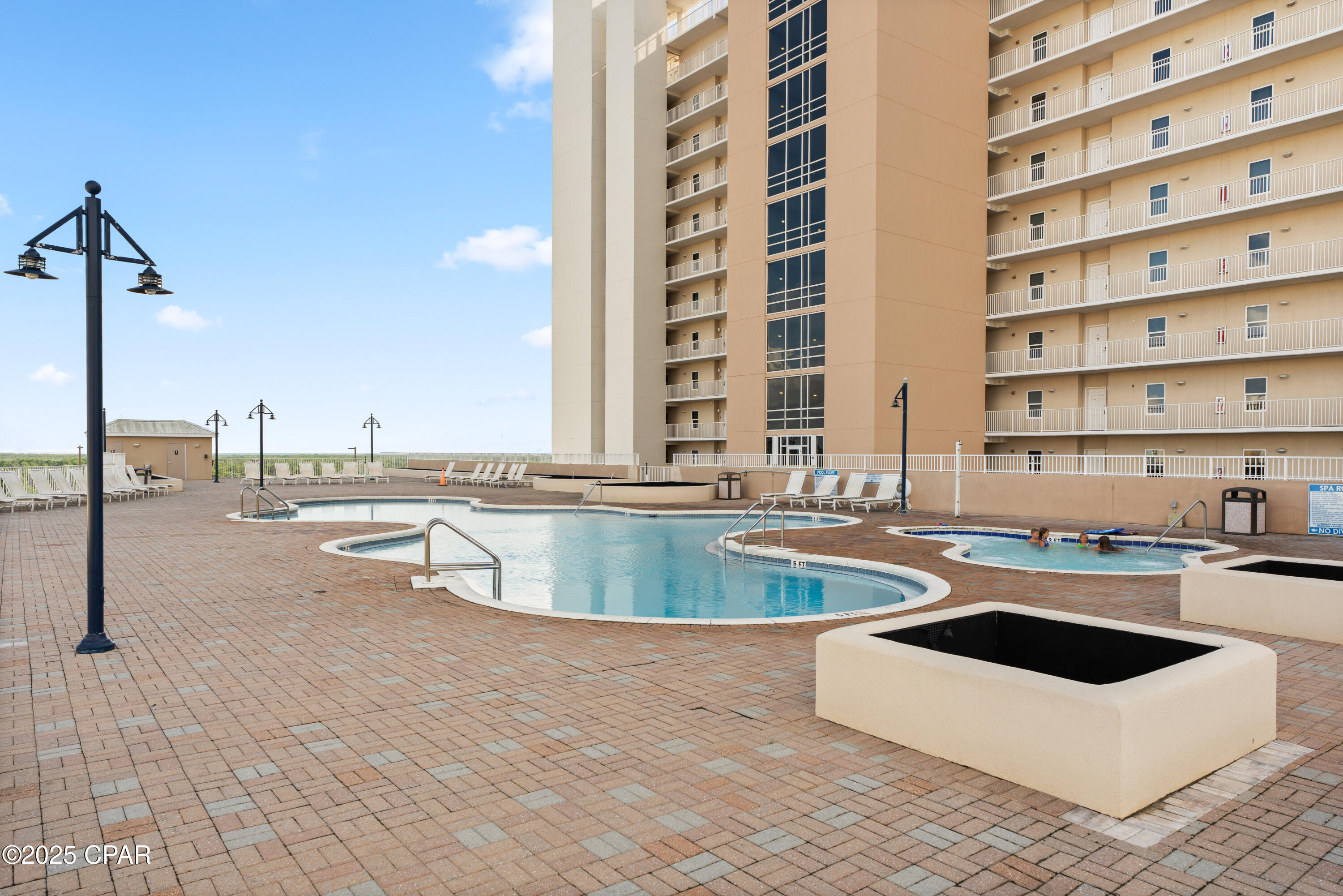 Laketown Wharf - Residential