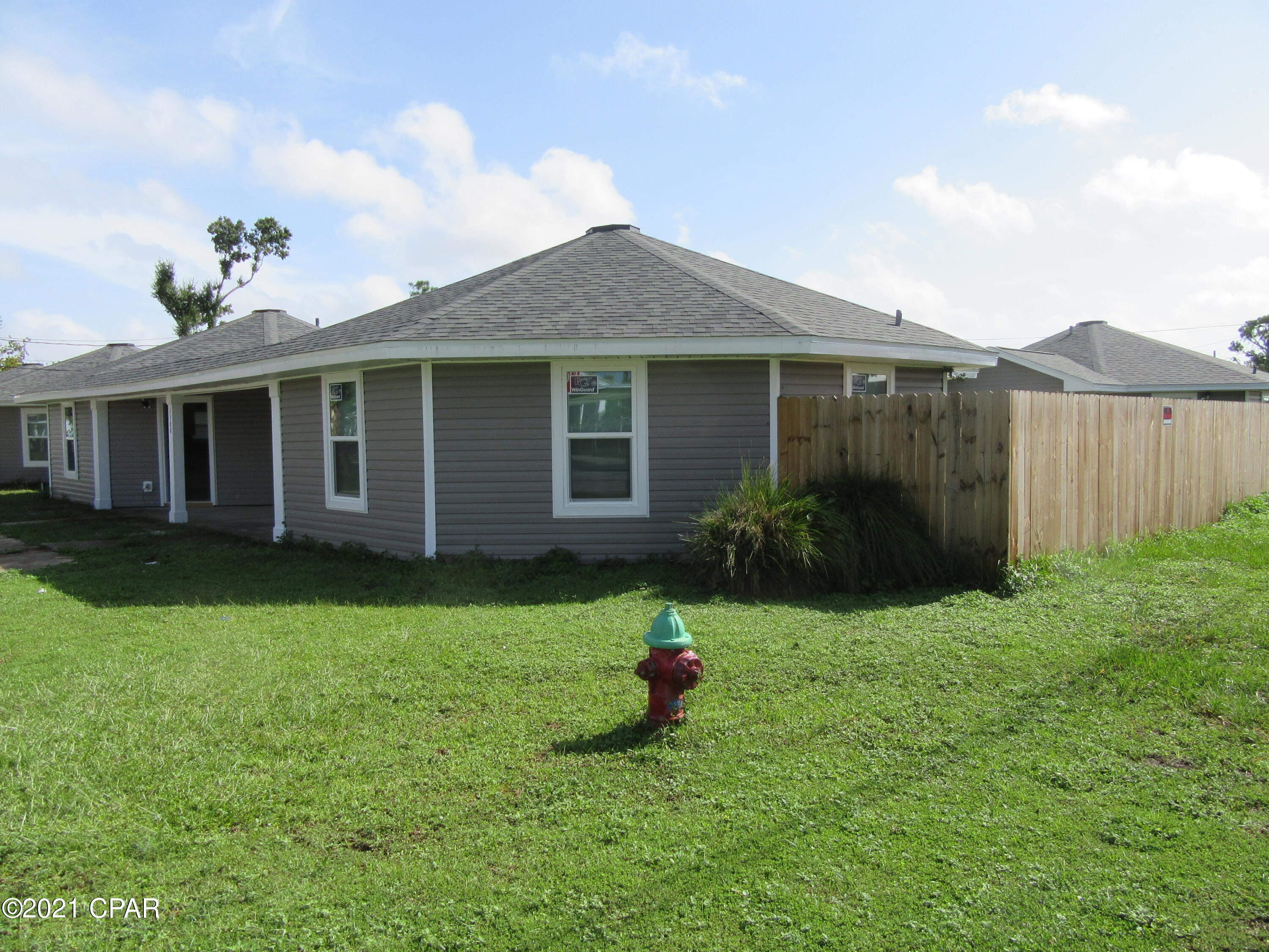 [No Recorded Subdiv] - Residential Lease