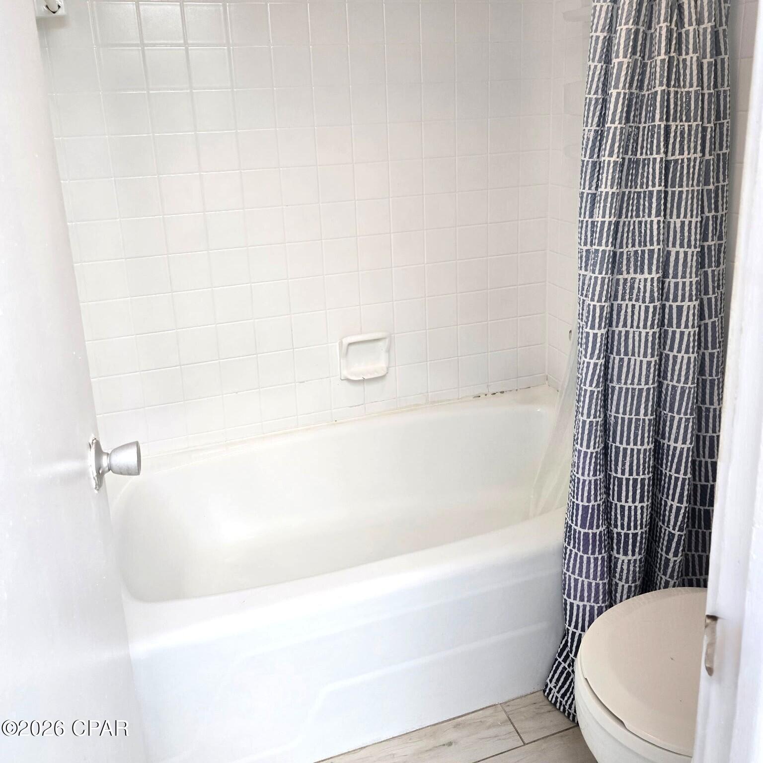 Fontainebleau Terrace - Residential