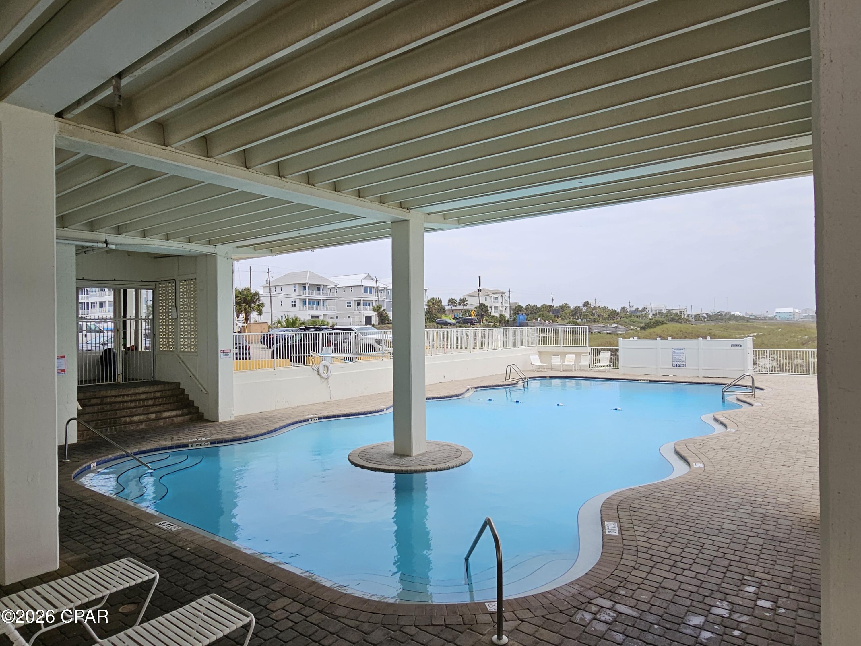 Fontainebleau Terrace - Residential