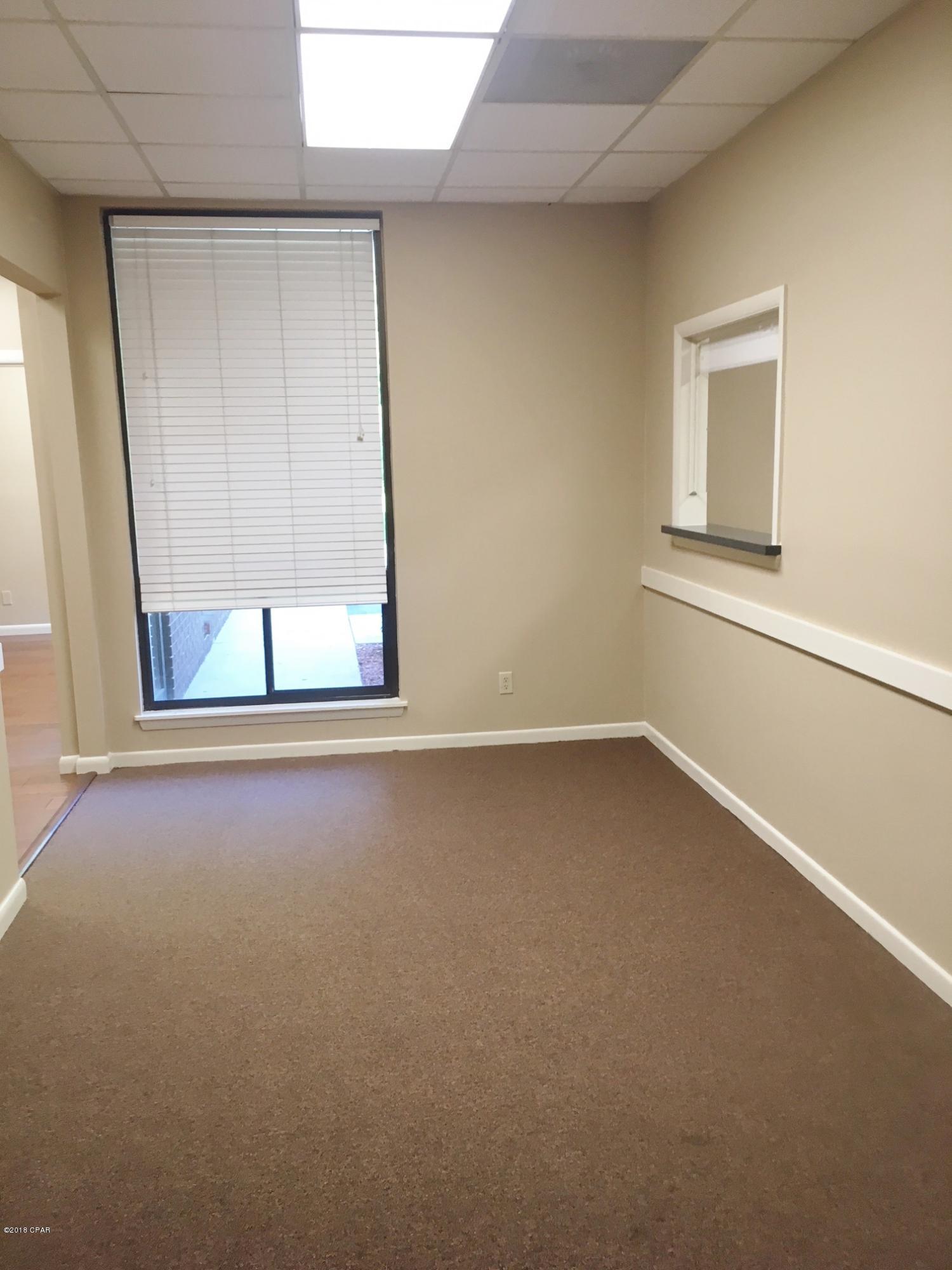 [No Recorded Subdiv] - Commercial Lease