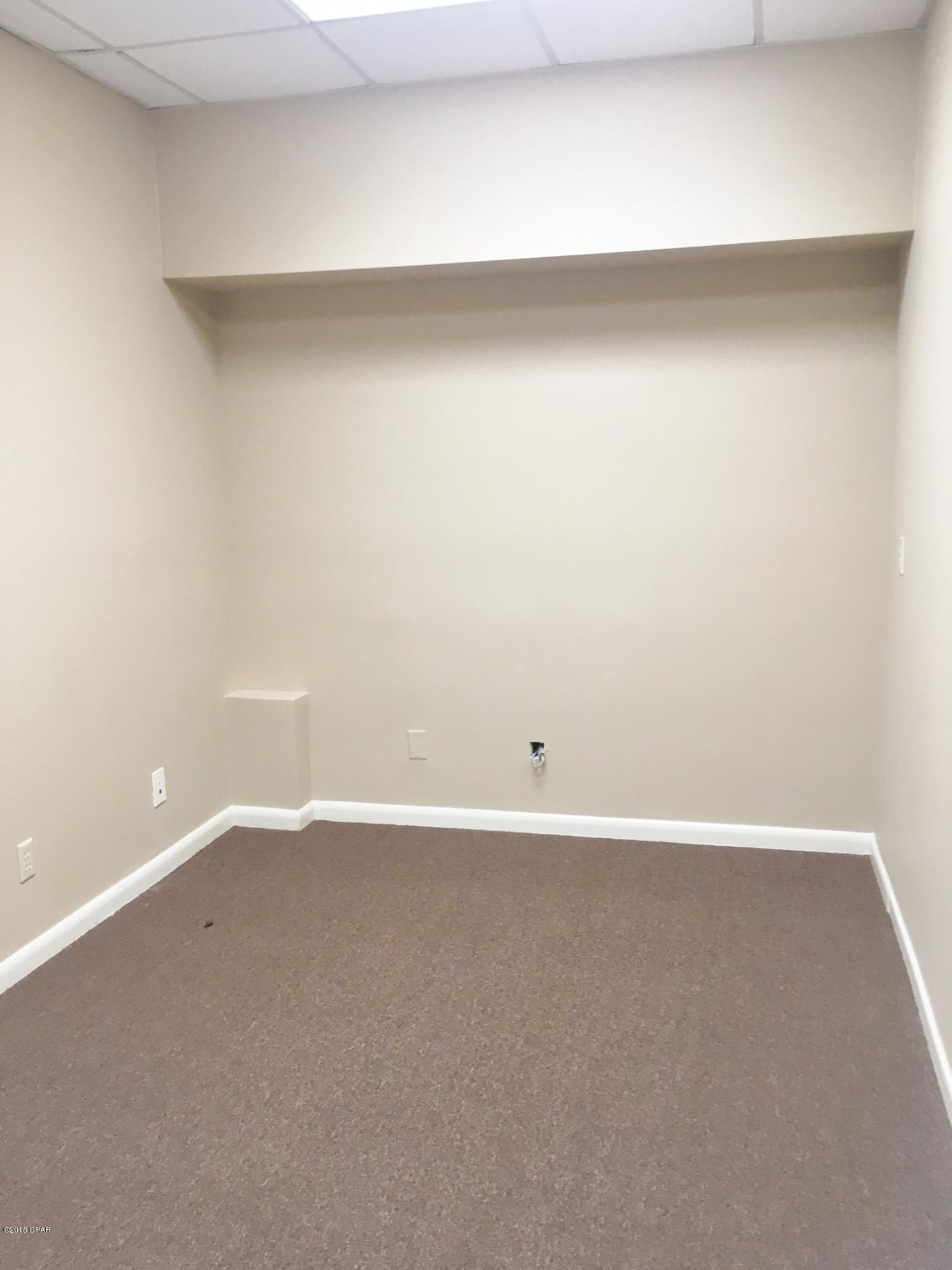 [No Recorded Subdiv] - Commercial Lease