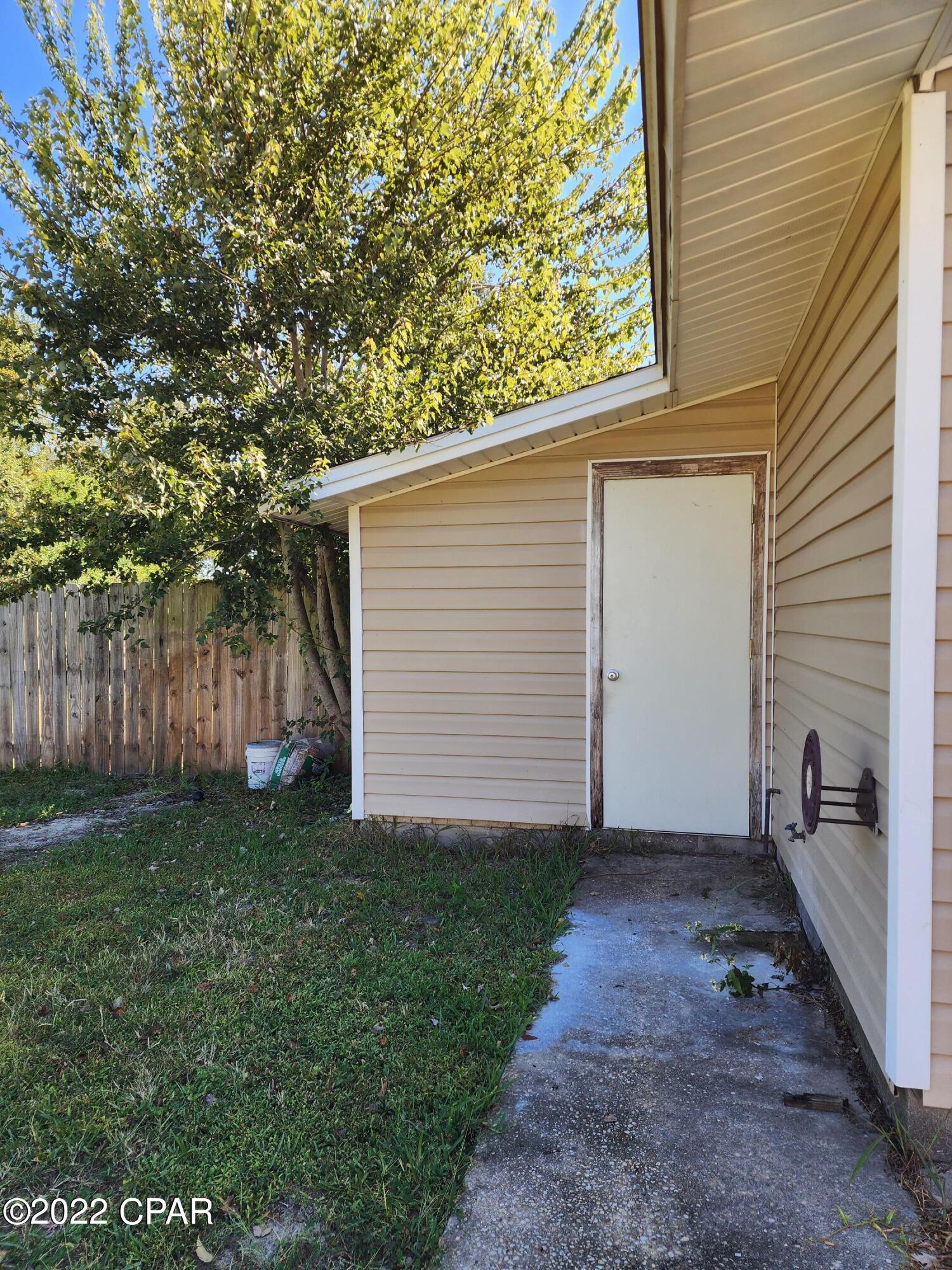 Belaire Estates U-4 - Residential Lease