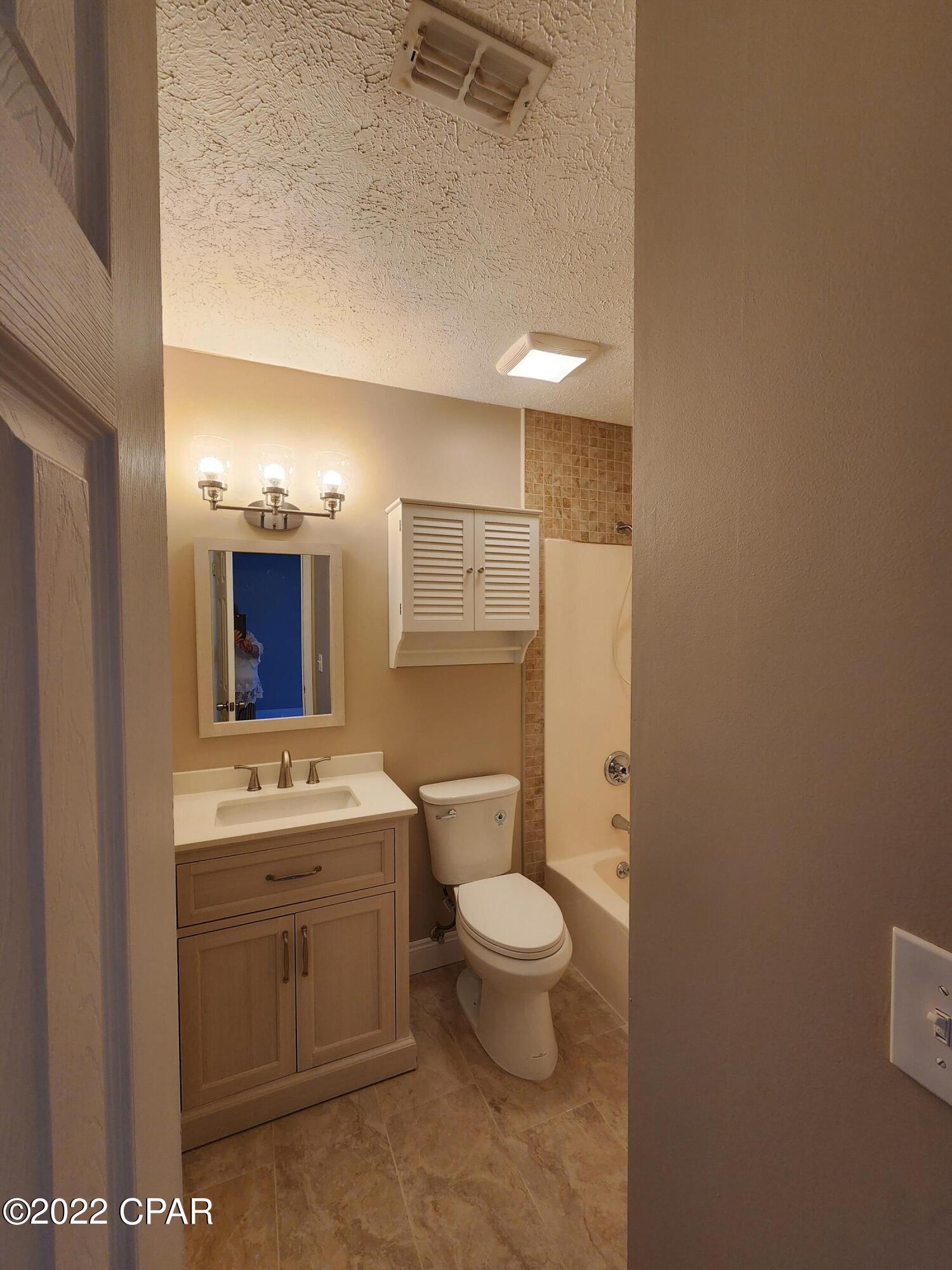 Belaire Estates U-4 - Residential Lease