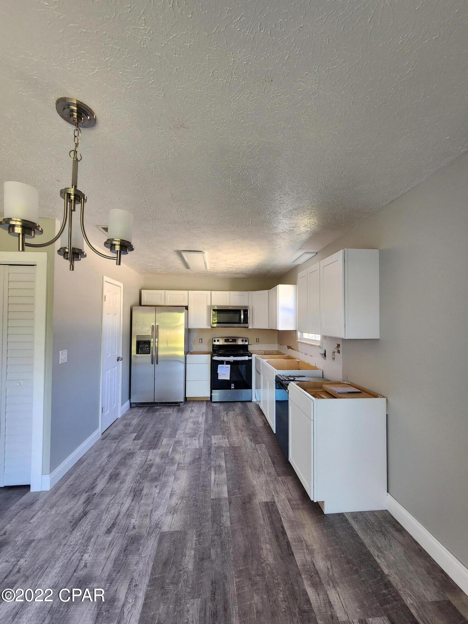 Belaire Estates U-4 - Residential Lease