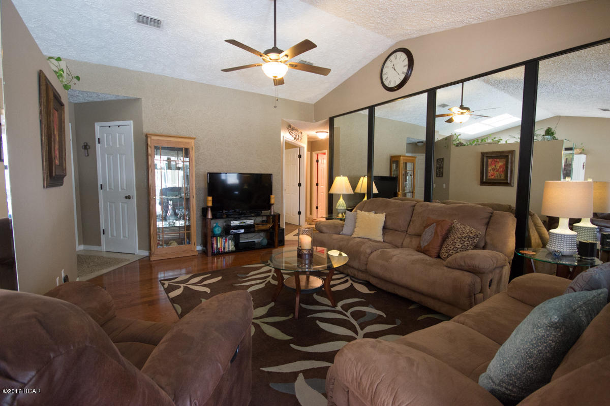 Harbour Towne - Residential