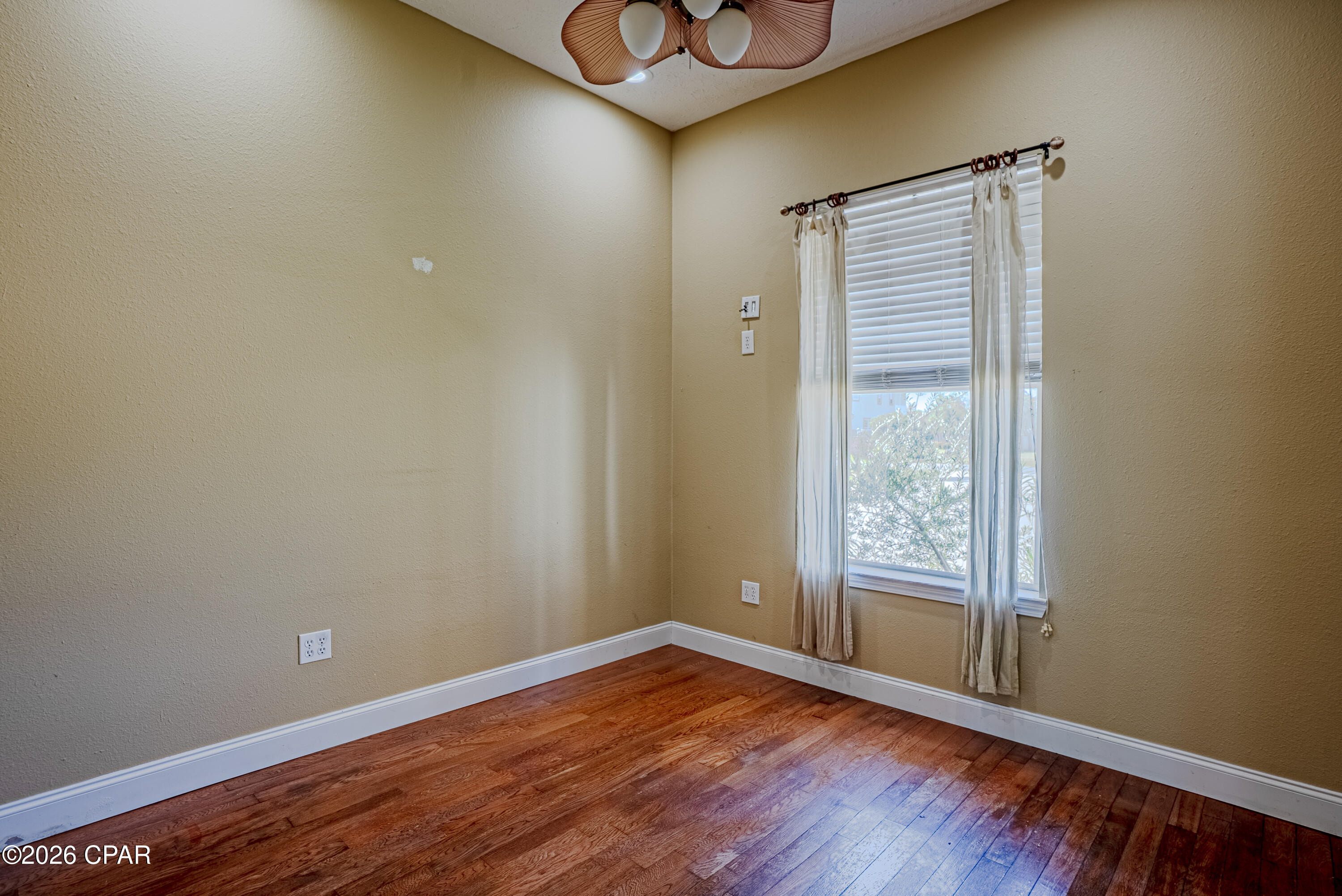 Kirkland Manor - Residential