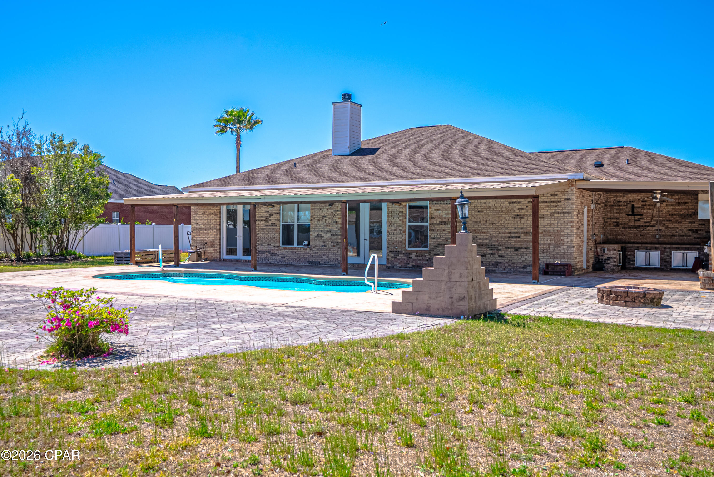 Kirkland Manor - Residential