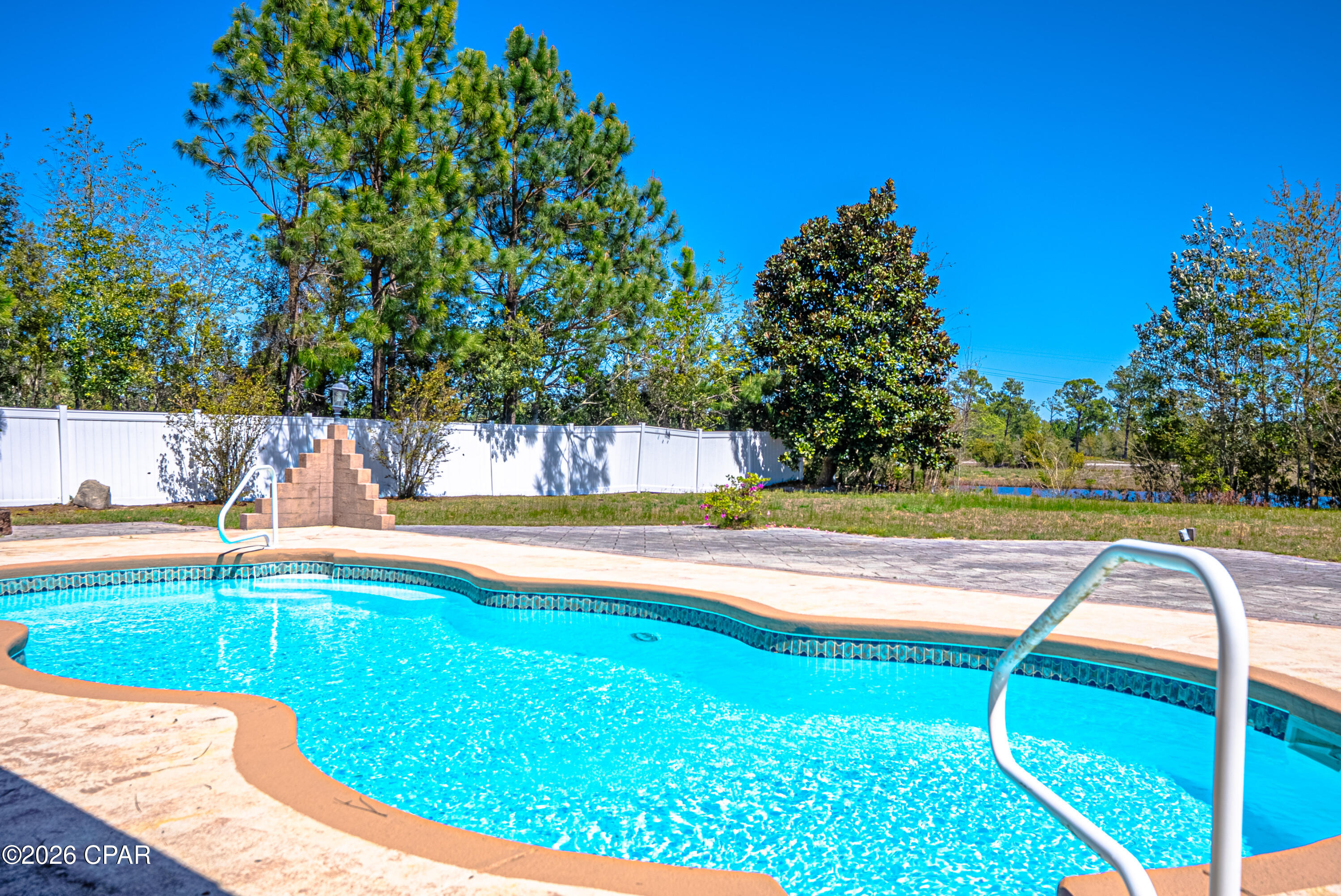 Kirkland Manor - Residential