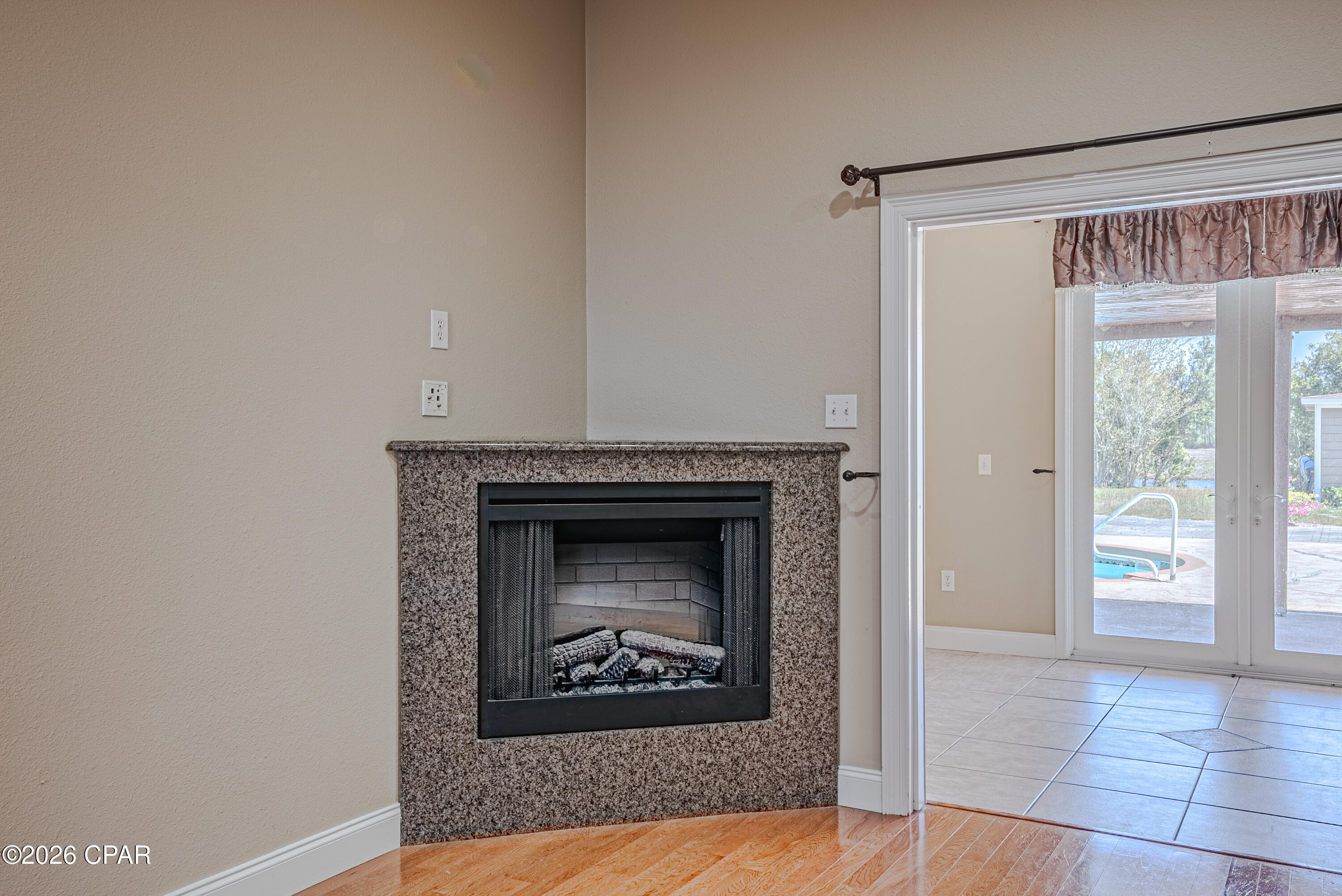 Kirkland Manor - Residential