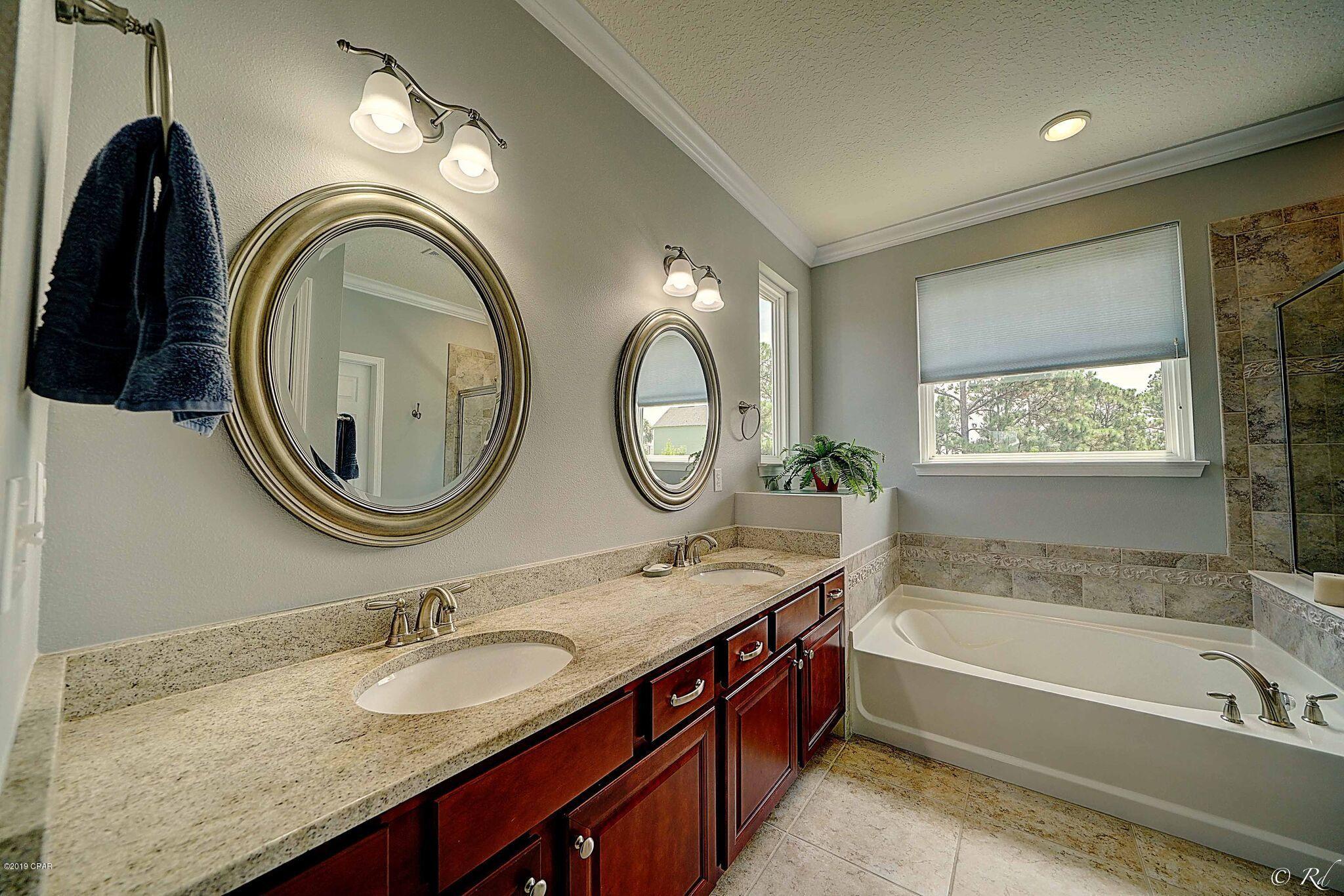 Turtle Cove At Lake Powell - Residential