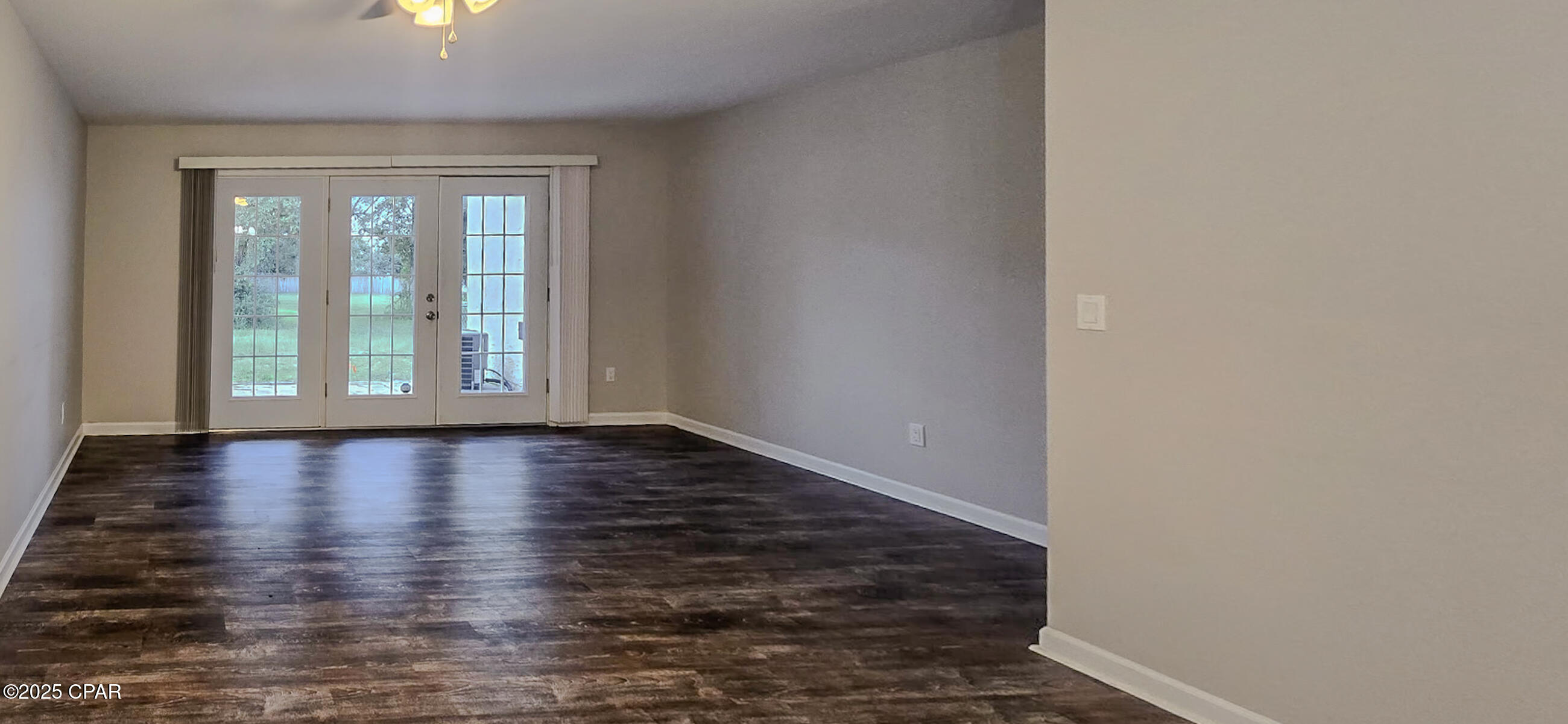 Sunbay Townhouses - Residential